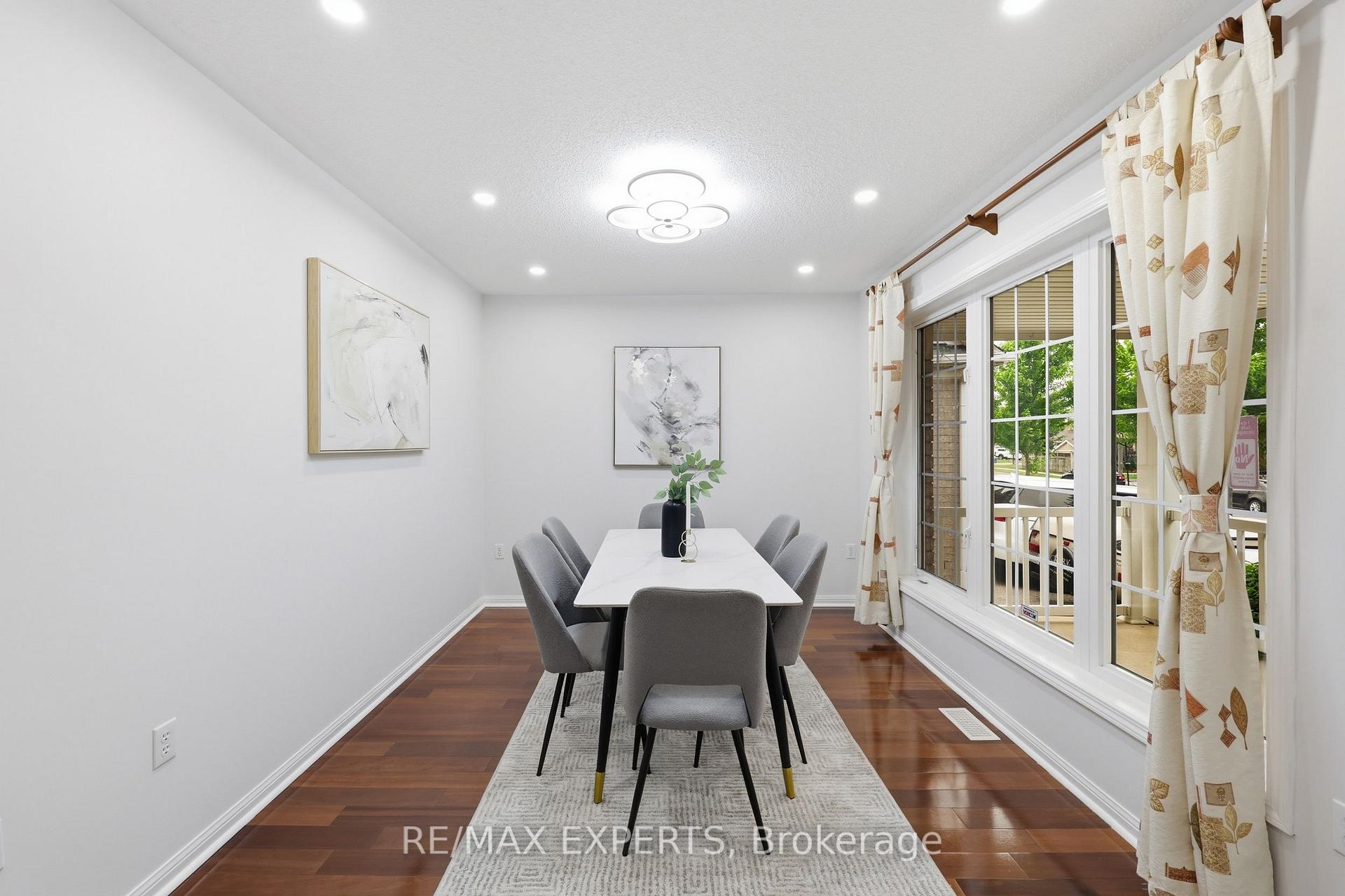 Photo 10 of 554 Caverhill Crescent, Milton, Clarke — HOMEH