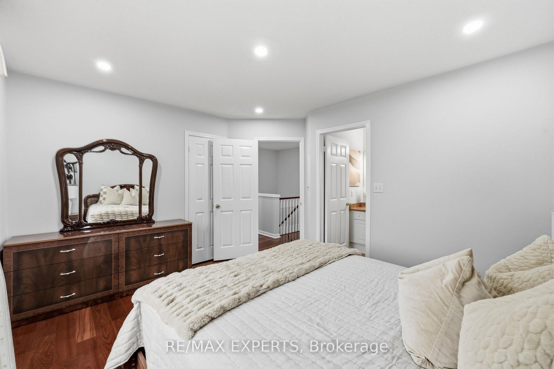 Photo 16 of 554 Caverhill Crescent, Milton, Clarke — HOMEH