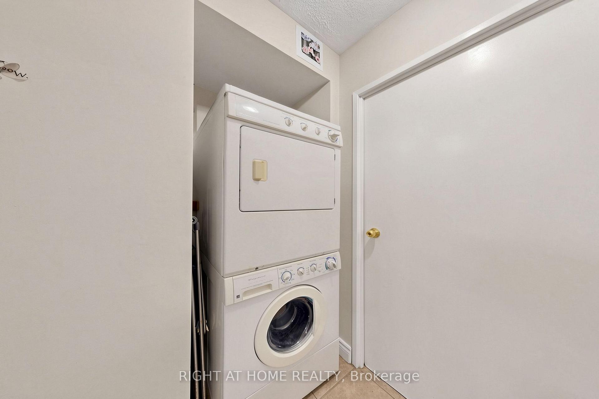 Photo 20 of Unit PH9, 300 Webb Drive, Mississauga, City Centre — HOMEH