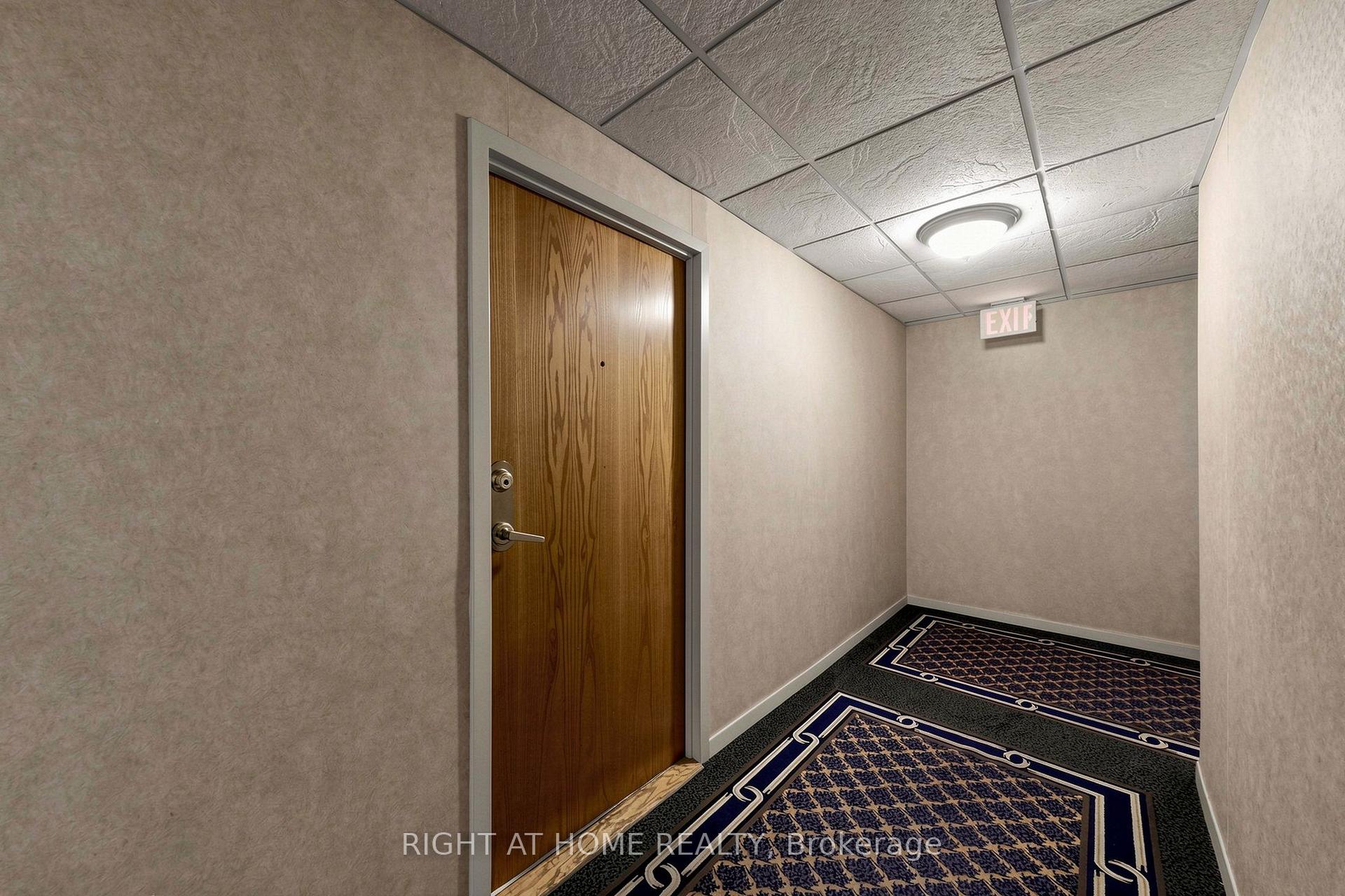 Photo 25 of Unit PH9, 300 Webb Drive, Mississauga, City Centre — HOMEH