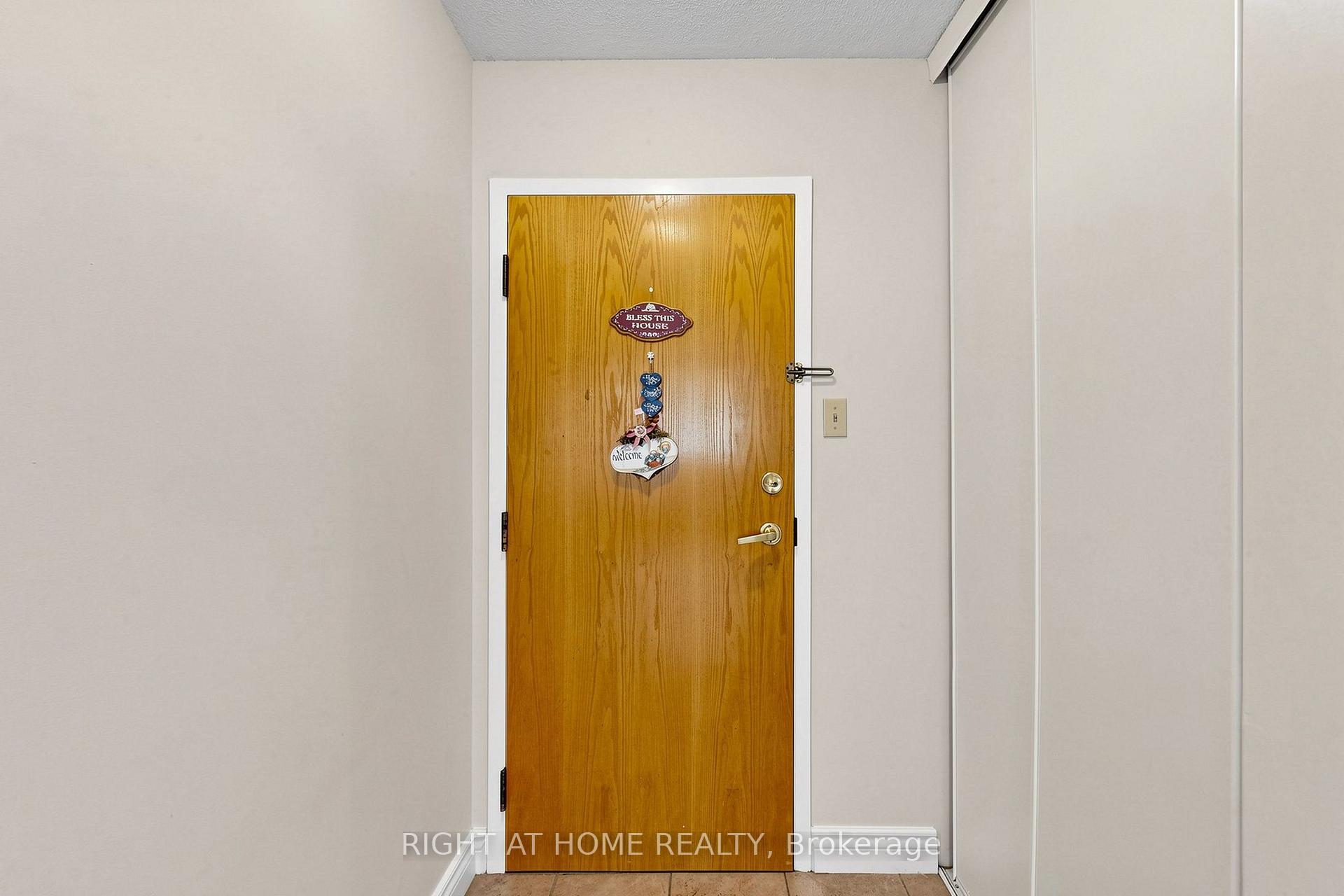 Photo 26 of Unit PH9, 300 Webb Drive, Mississauga, City Centre — HOMEH