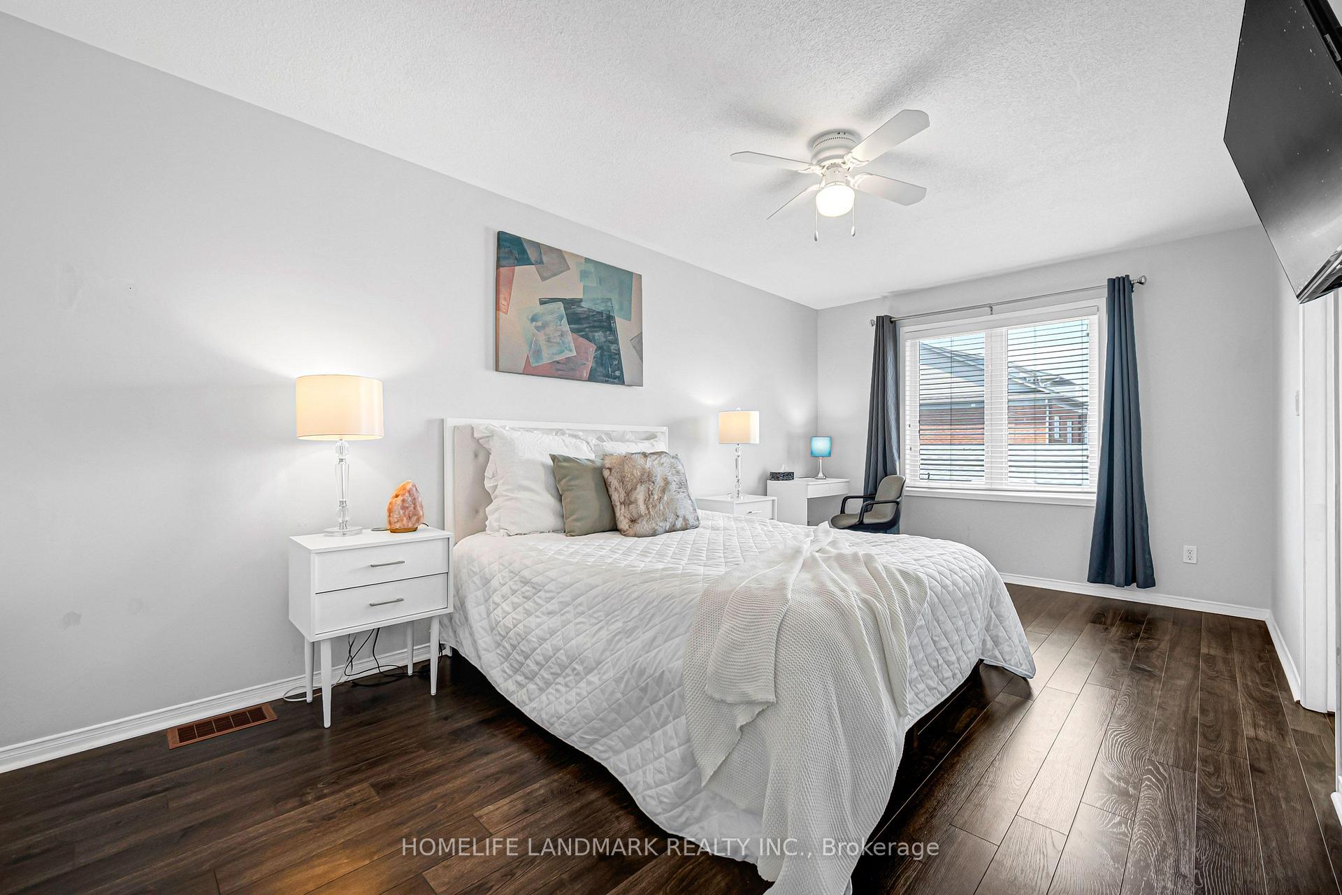 Photo 17 of 293 Murray Ross Parkway, North York, York University Heights — HOMEH