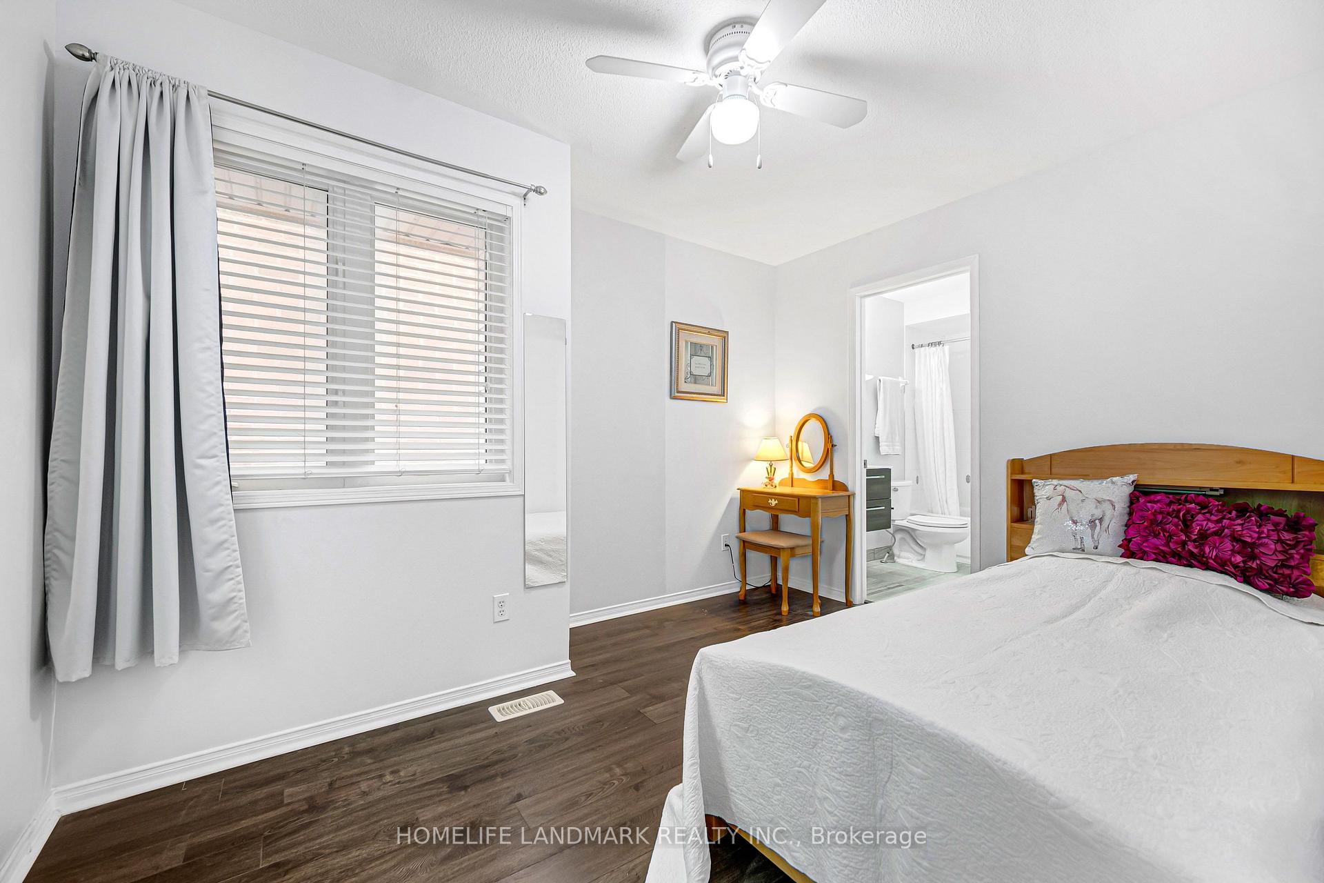 Photo 20 of 293 Murray Ross Parkway, North York, York University Heights — HOMEH