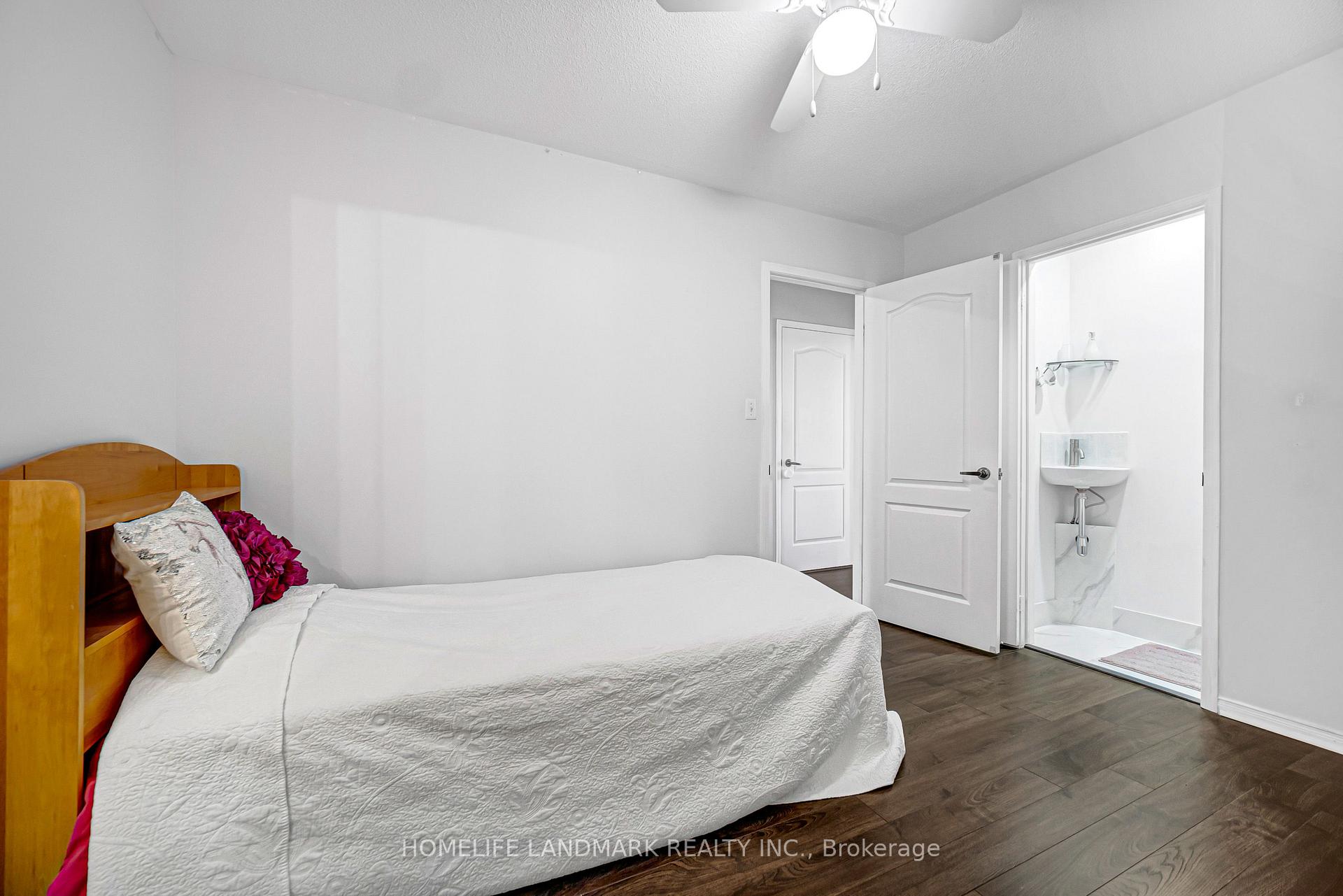 Photo 22 of 293 Murray Ross Parkway, North York, York University Heights — HOMEH