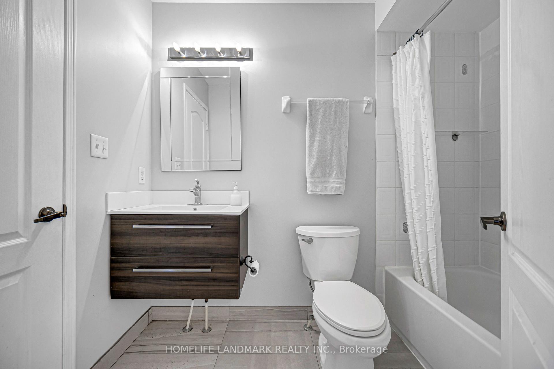 Photo 24 of 293 Murray Ross Parkway, North York, York University Heights — HOMEH