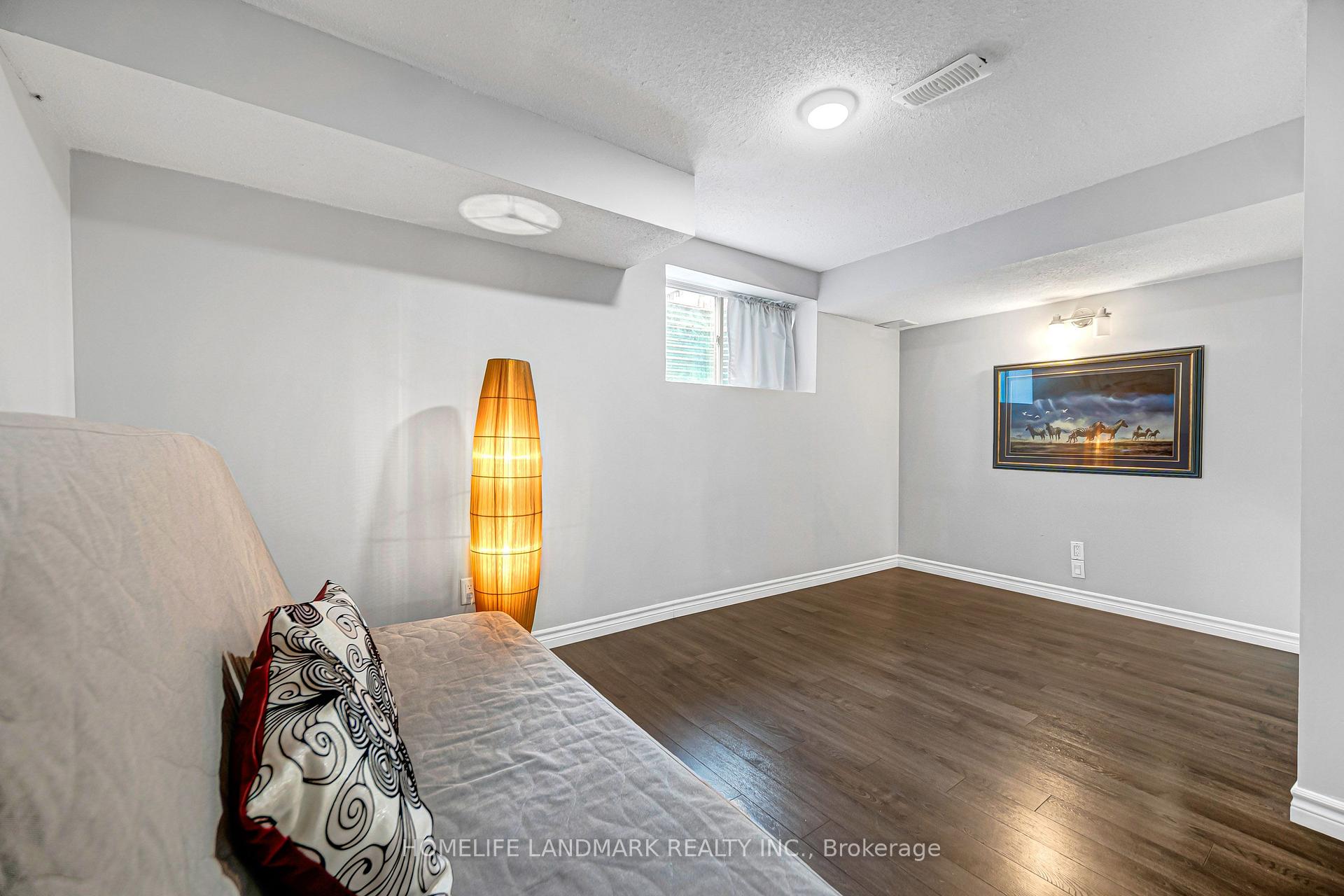 Photo 31 of 293 Murray Ross Parkway, North York, York University Heights — HOMEH