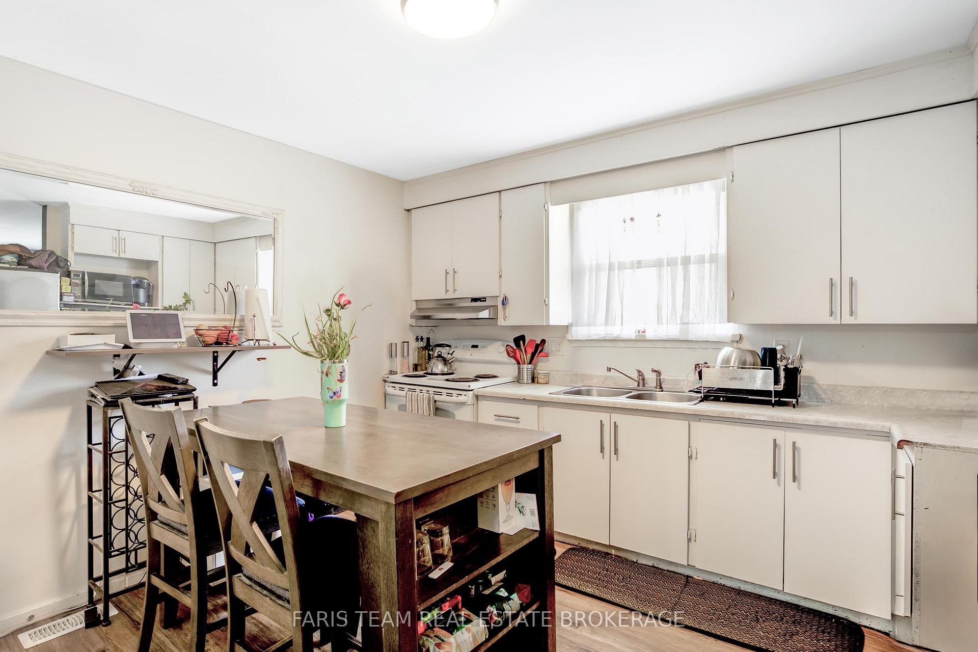Photo 4 of 179 John Street, Tay, Victoria Harbour — HOMEH
