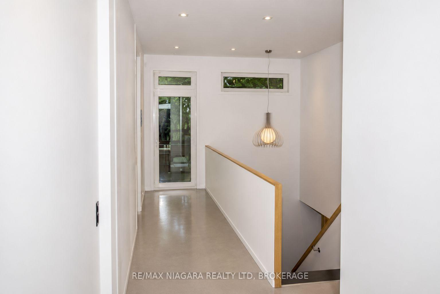 Photo 25 of 1 Timber Lane, St. Catharines, Lakeport — HOMEH