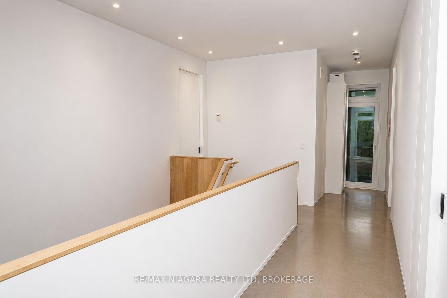 Photo 37 of 1 Timber Lane, St. Catharines, Lakeport — HOMEH
