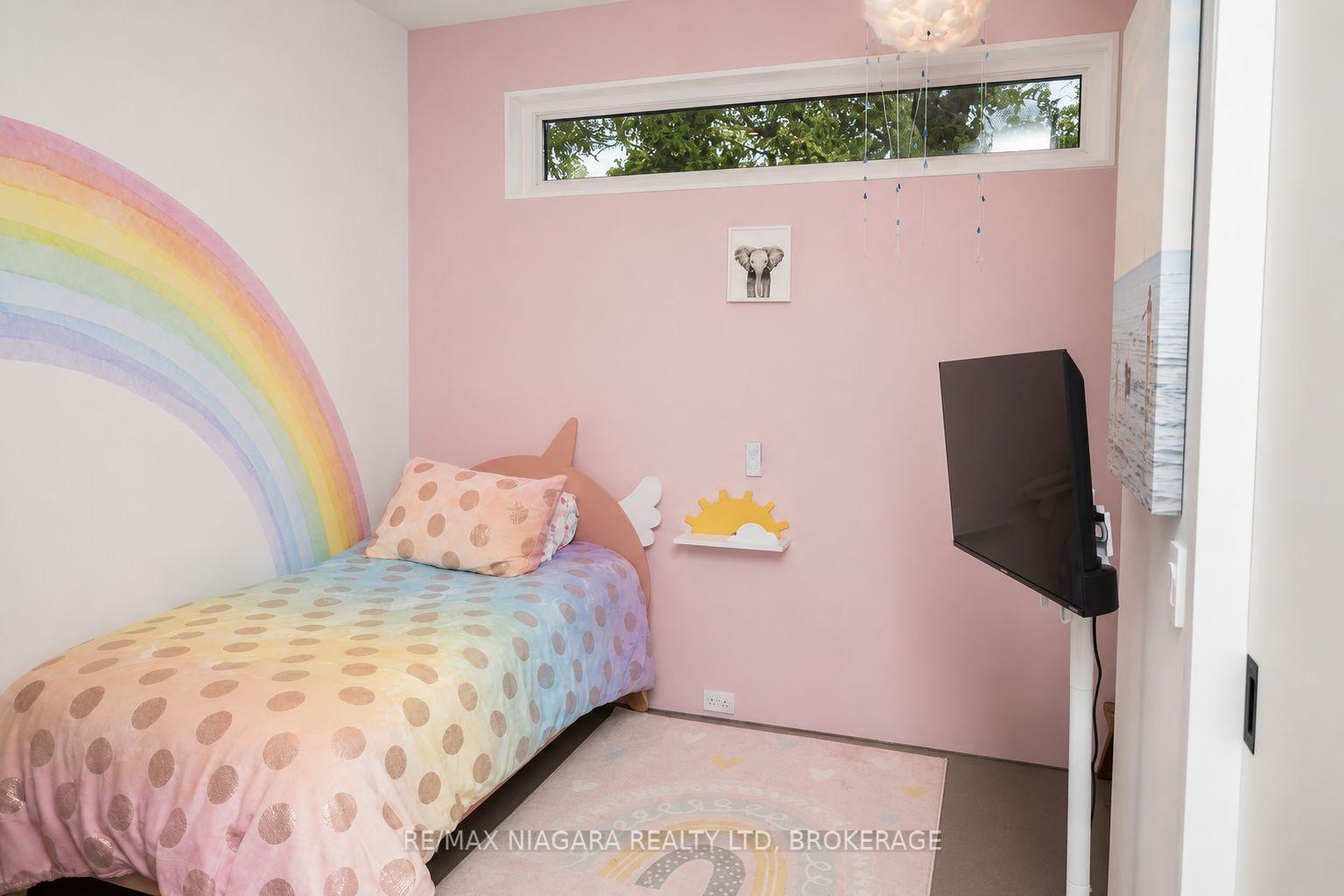 Photo 34 of 1 Timber Lane, St. Catharines, Lakeport — HOMEH