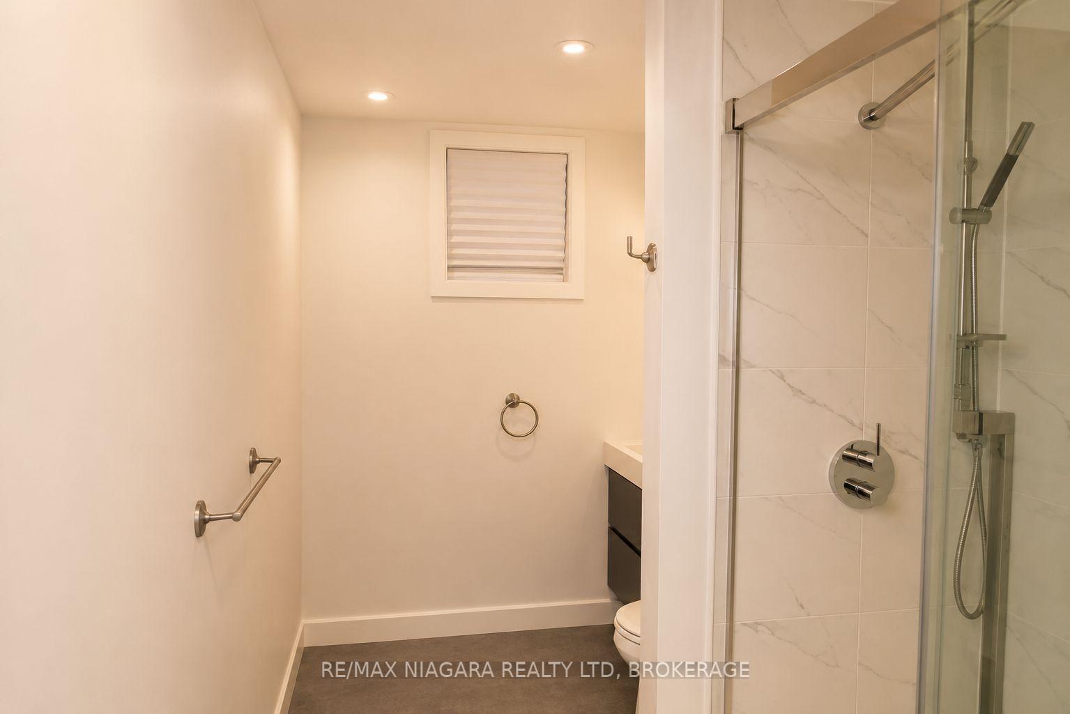 Photo 55 of 1 Timber Lane, St. Catharines, Lakeport — HOMEH