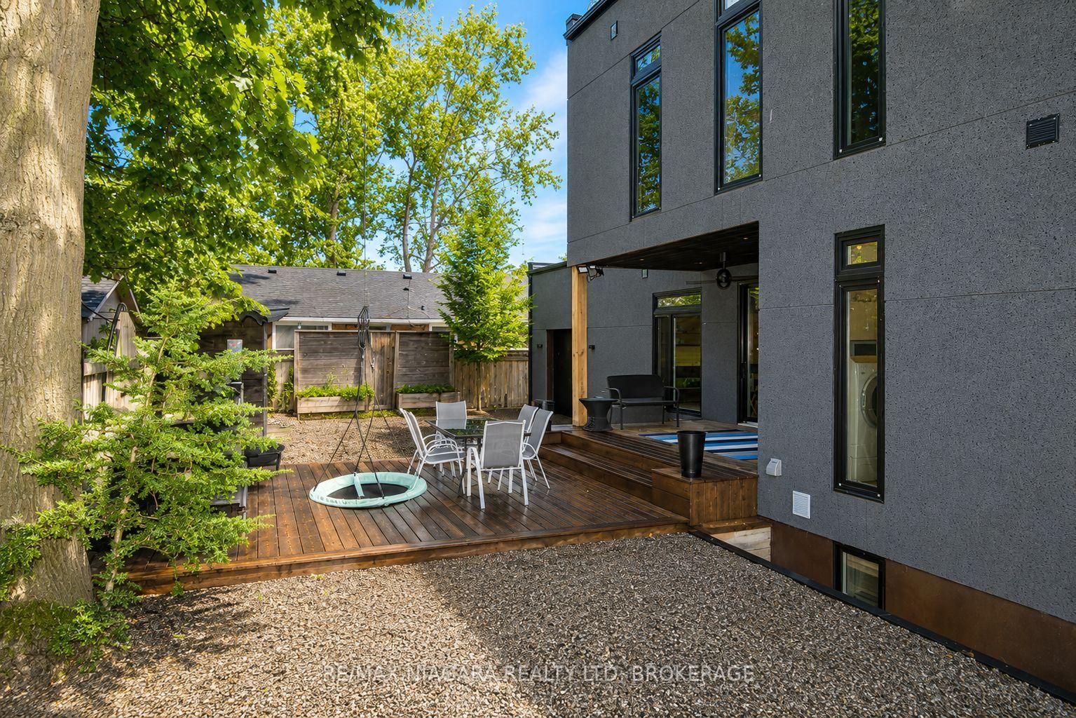 Photo 58 of 1 Timber Lane, St. Catharines, Lakeport — HOMEH