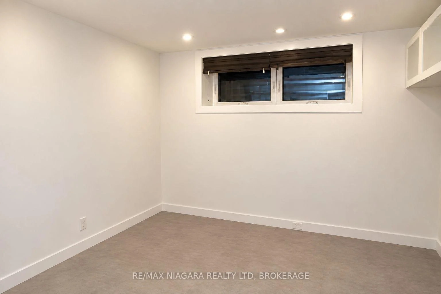 Photo 41 of 1 Timber Lane, St. Catharines, Lakeport — HOMEH