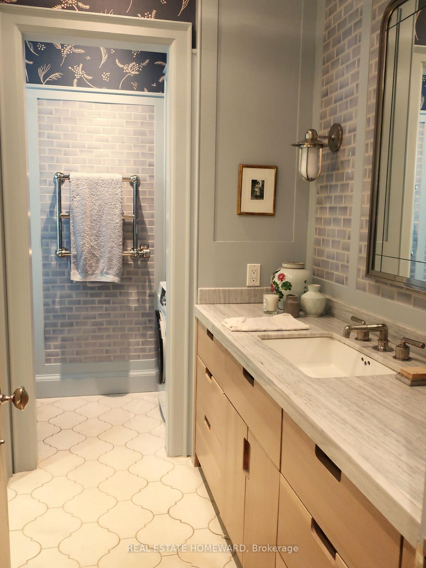 Photo 23 of 45 Grant Street, Toronto, South Riverdale — HOMEH