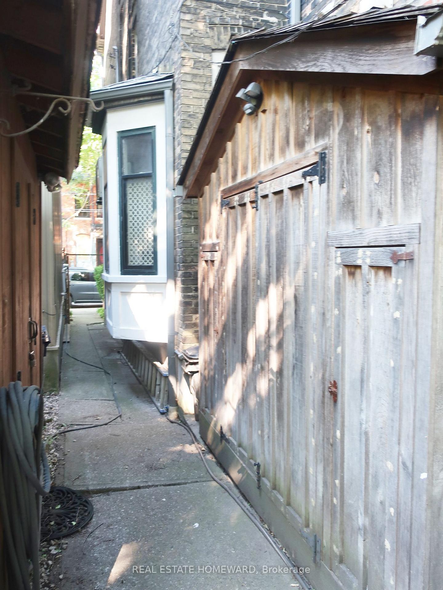 Photo 36 of 45 Grant Street, Toronto, South Riverdale — HOMEH