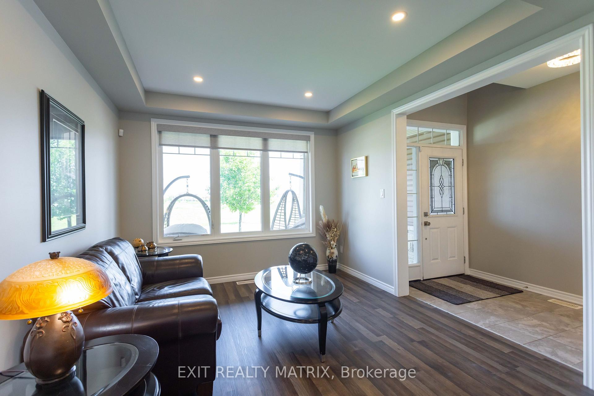 Photo 7 of 555 Arum Terrace, Ottawa, Avalon West — HOMEH