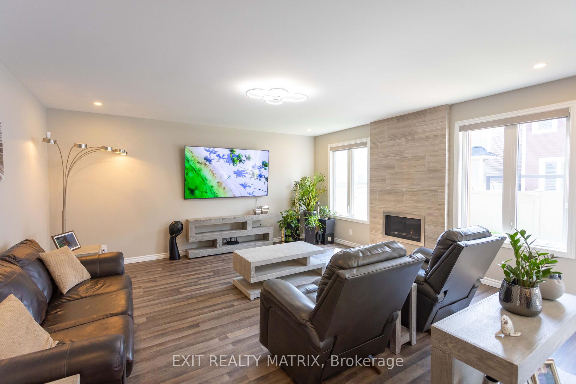 Photo 18 of 555 Arum Terrace, Ottawa, Avalon West — HOMEH
