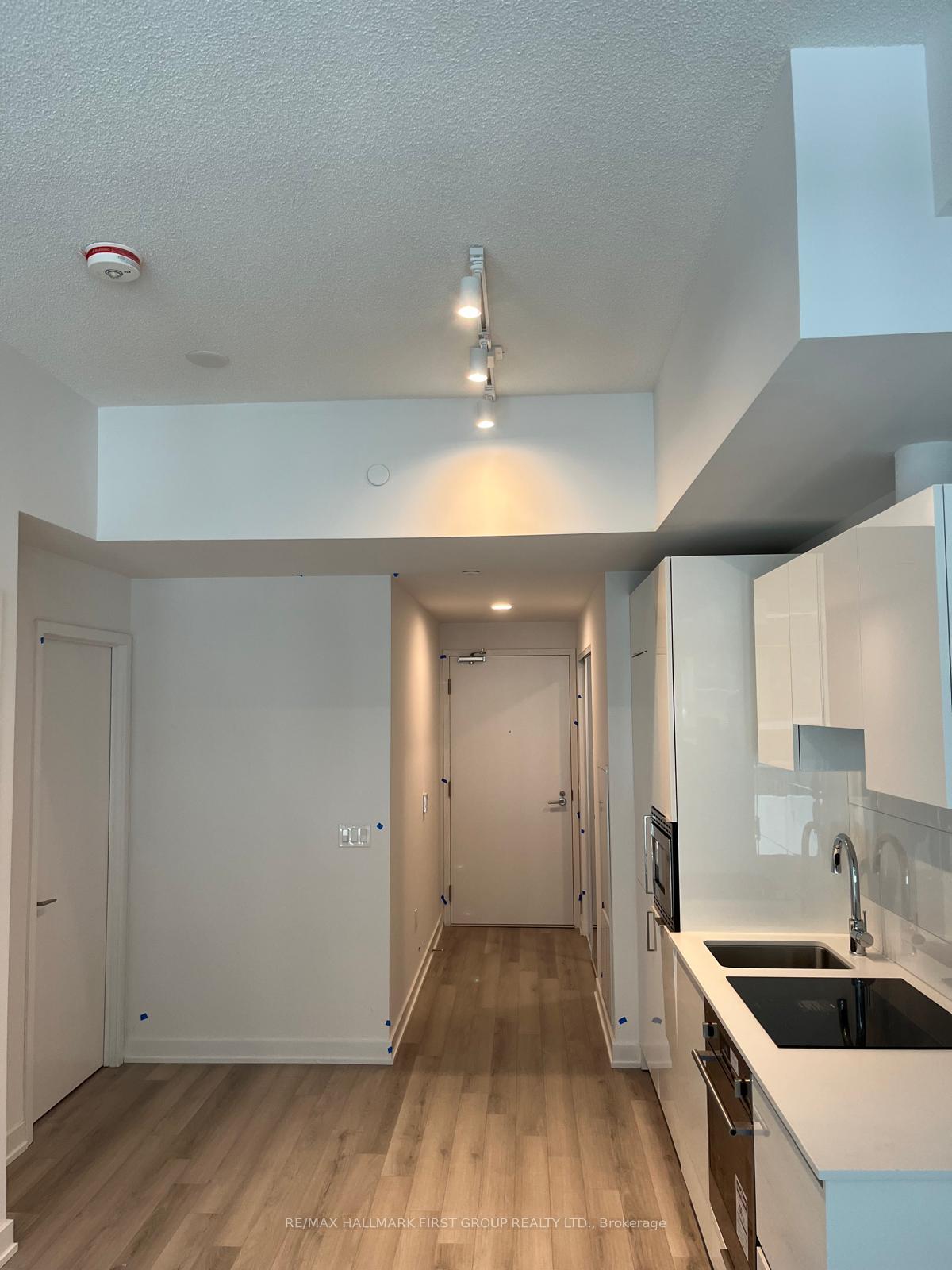 Photo 3 of Unit 1235, 230 Simcoe Street, Toronto, Kensington-Chinatown — HOMEH