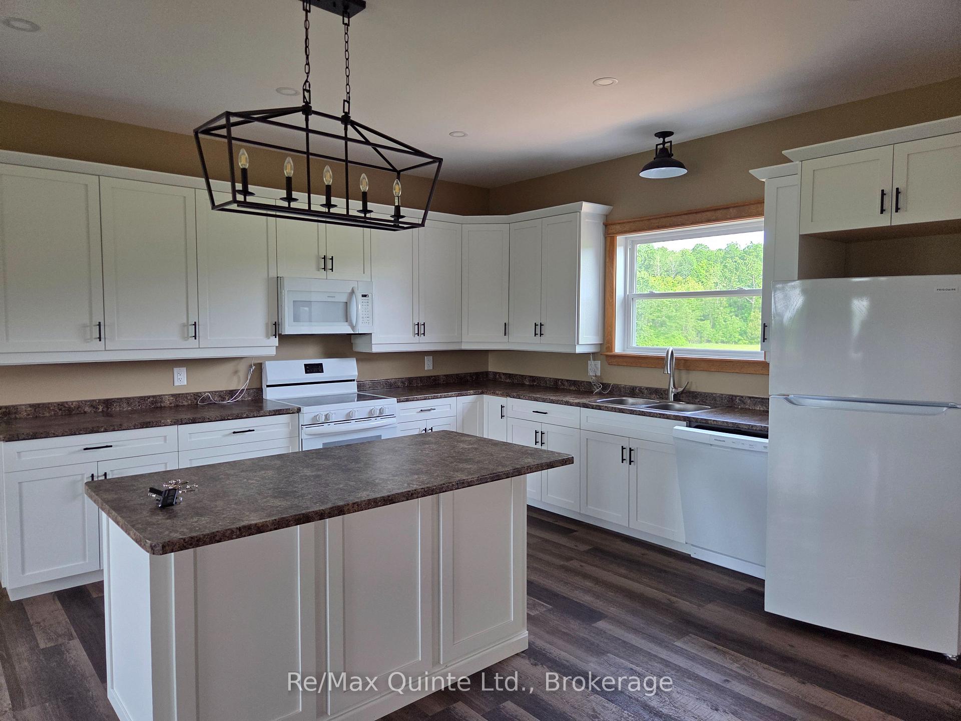 Photo 6 of 202 Windmill Road, Tweed, Hungerford (Twp) — HOMEH