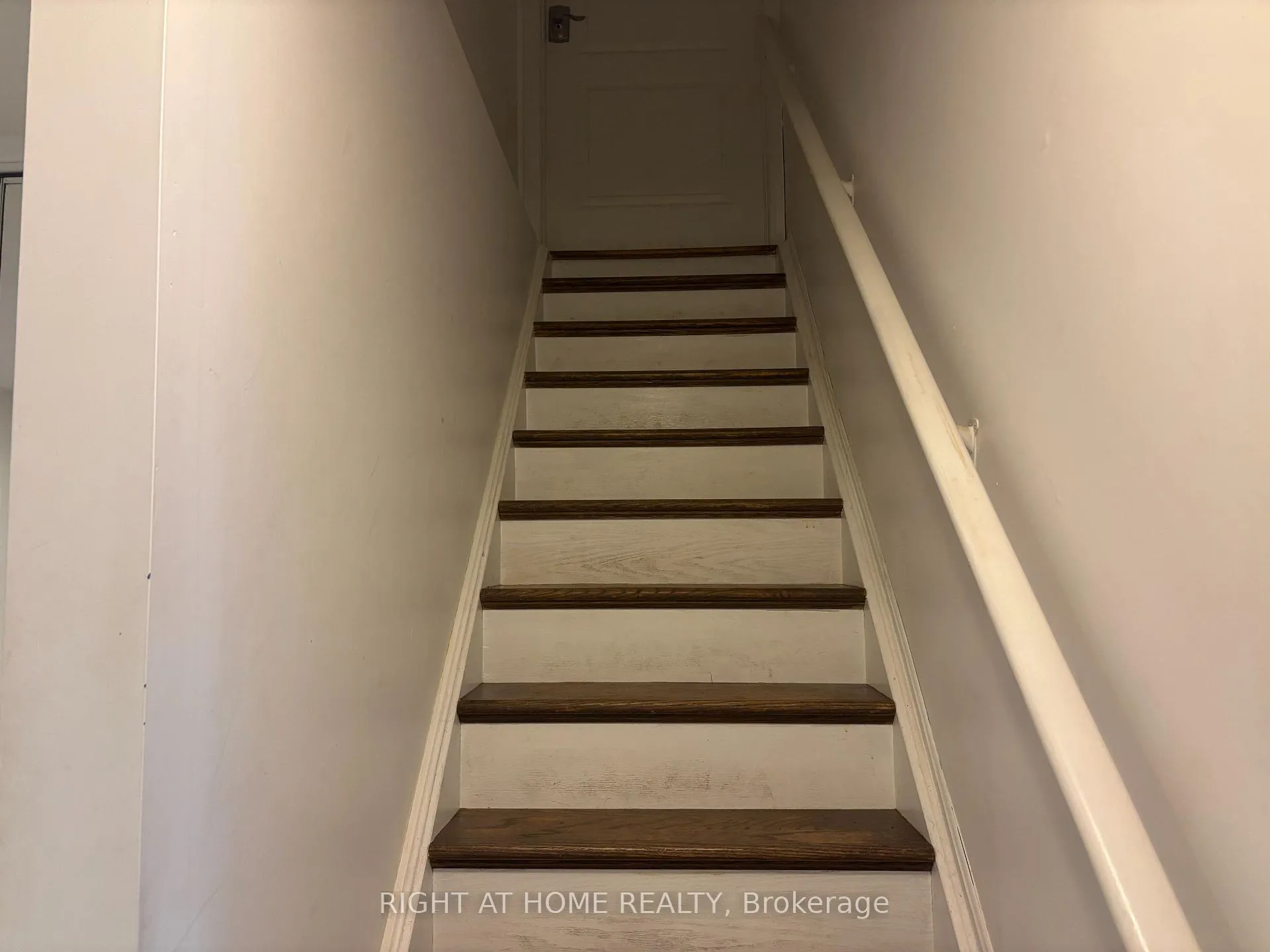 Photo 2 of Unit Lower, 256 Leiterman Drive, Milton, Willmott — HOMEH
