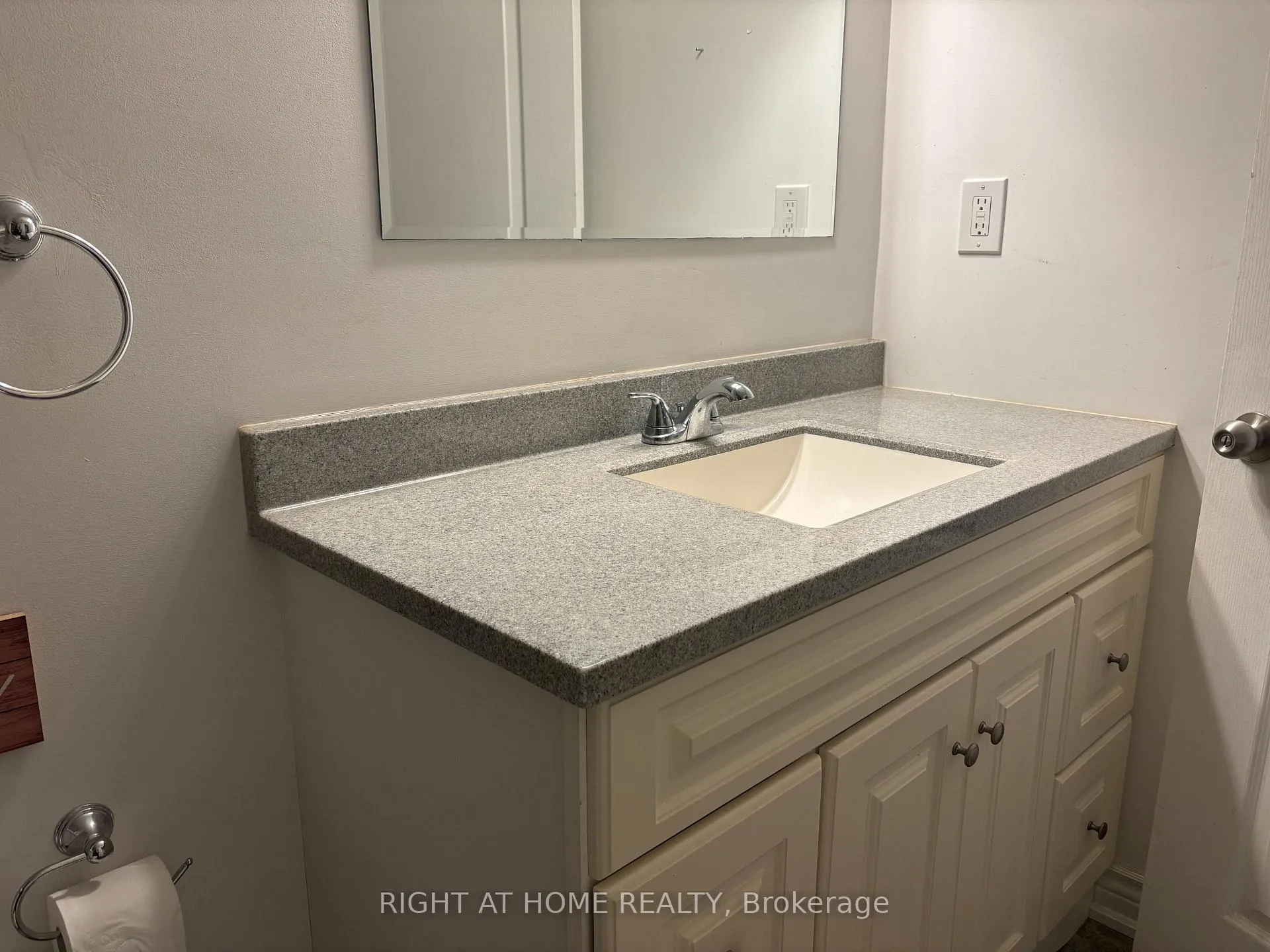 Photo 10 of Unit Lower, 256 Leiterman Drive, Milton, Willmott — HOMEH