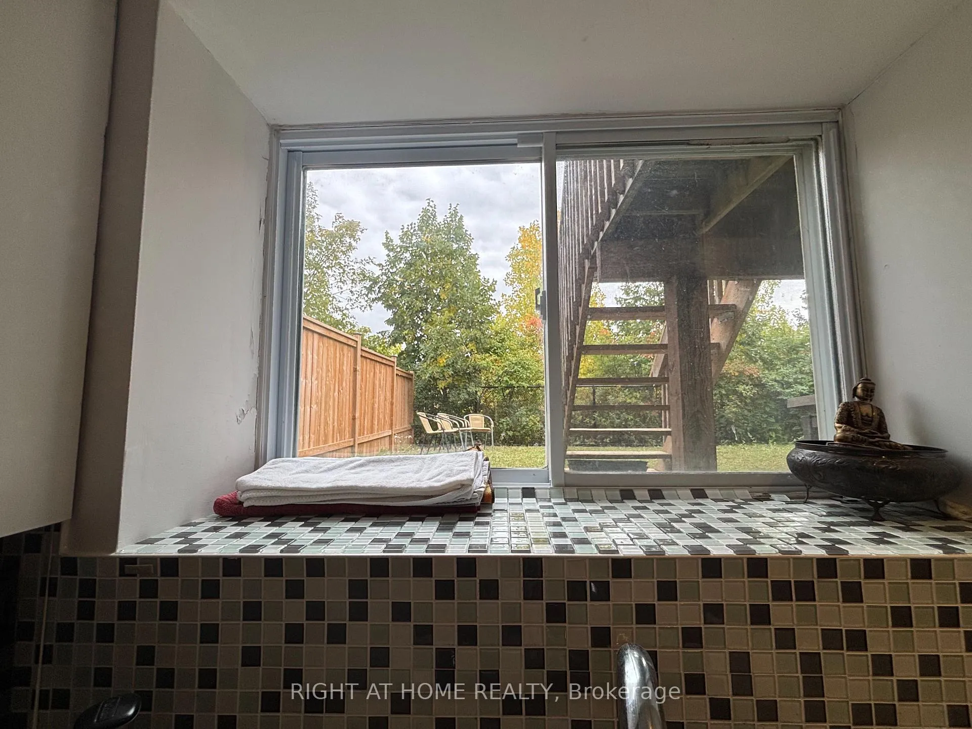 Photo 13 of Unit Lower, 256 Leiterman Drive, Milton, Willmott — HOMEH