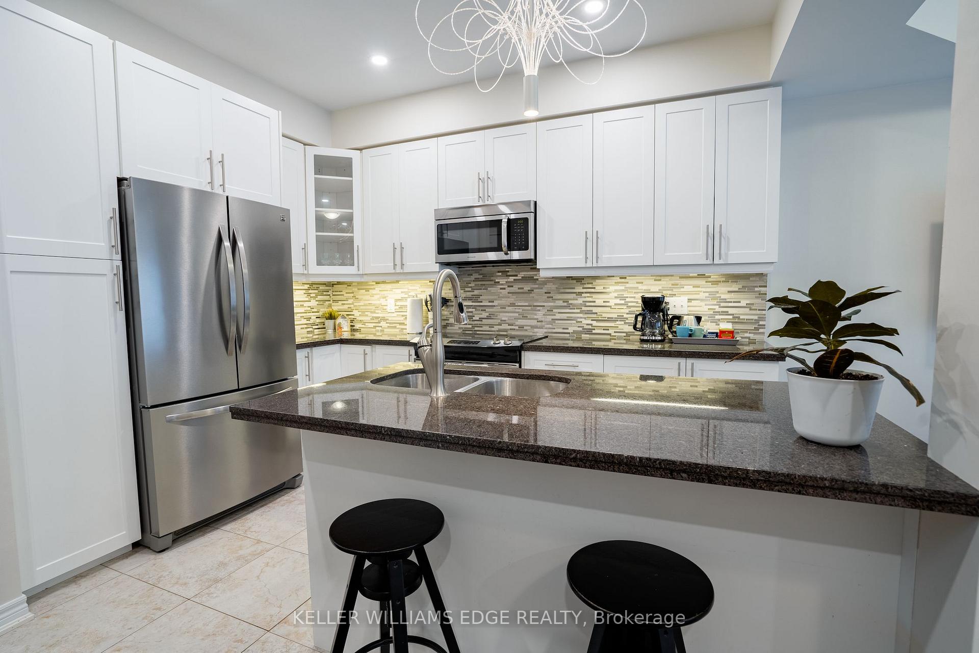 Photo 9 of 44 Medici Lane, Hamilton, Carpenter — HOMEH