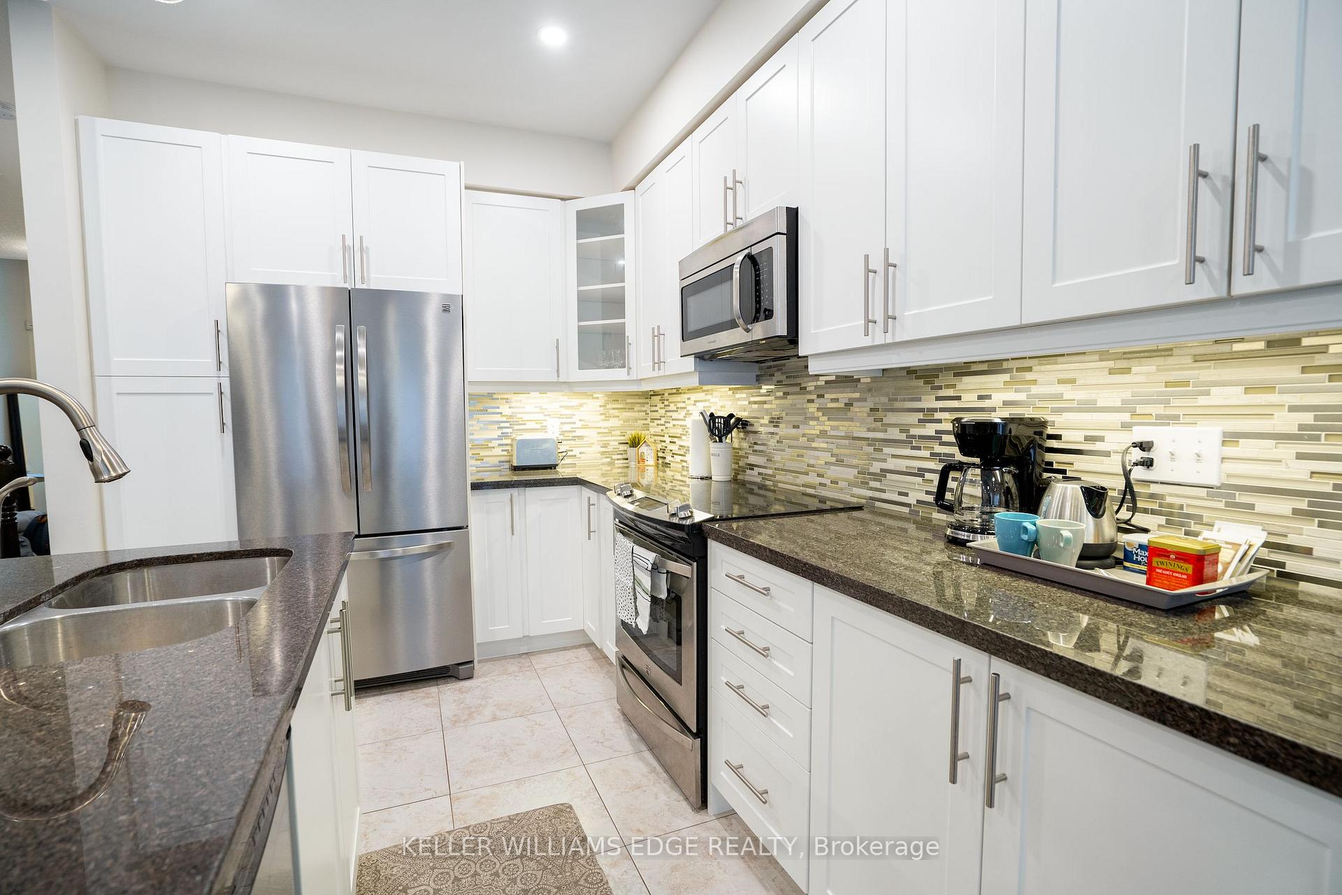 Photo 10 of 44 Medici Lane, Hamilton, Carpenter — HOMEH