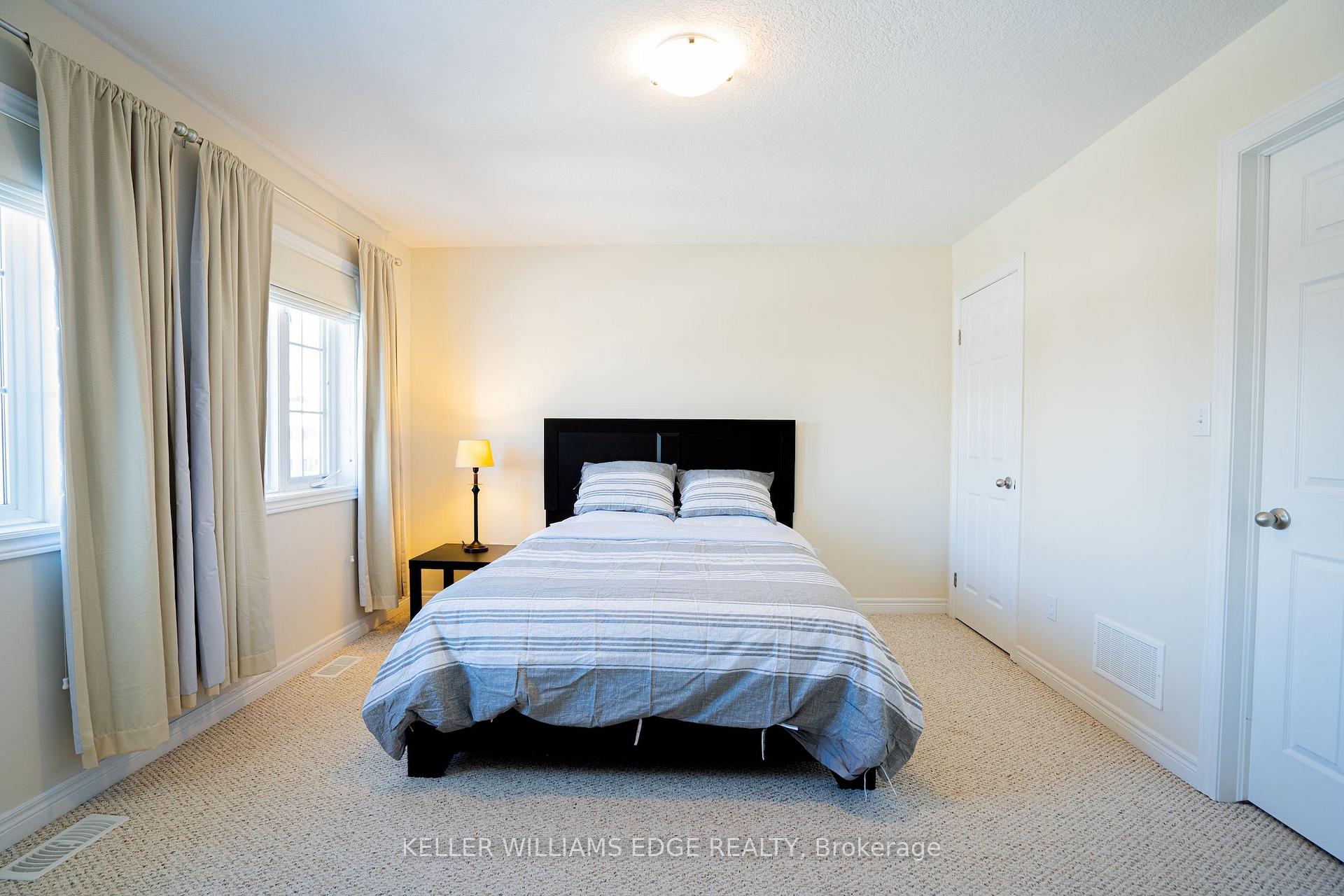 Photo 12 of 44 Medici Lane, Hamilton, Carpenter — HOMEH