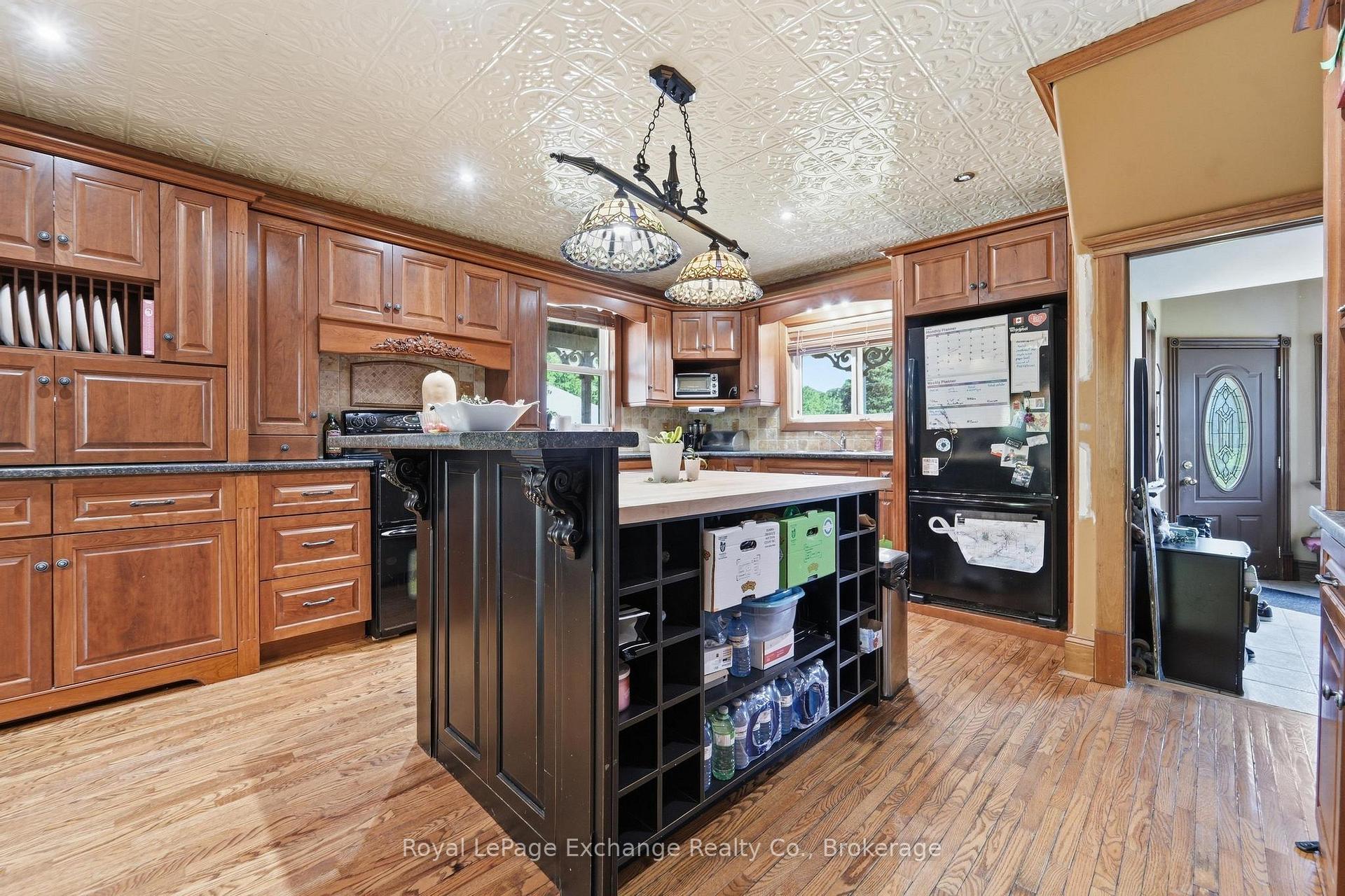 Photo 8 of 28 Wickham Street, Kincardine — HOMEH