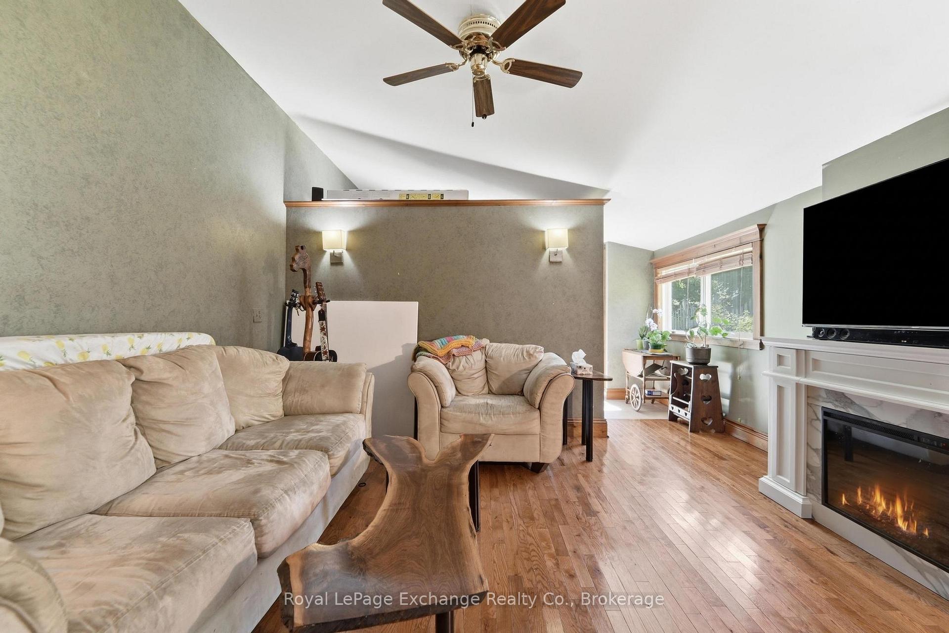 Photo 9 of 28 Wickham Street, Kincardine — HOMEH