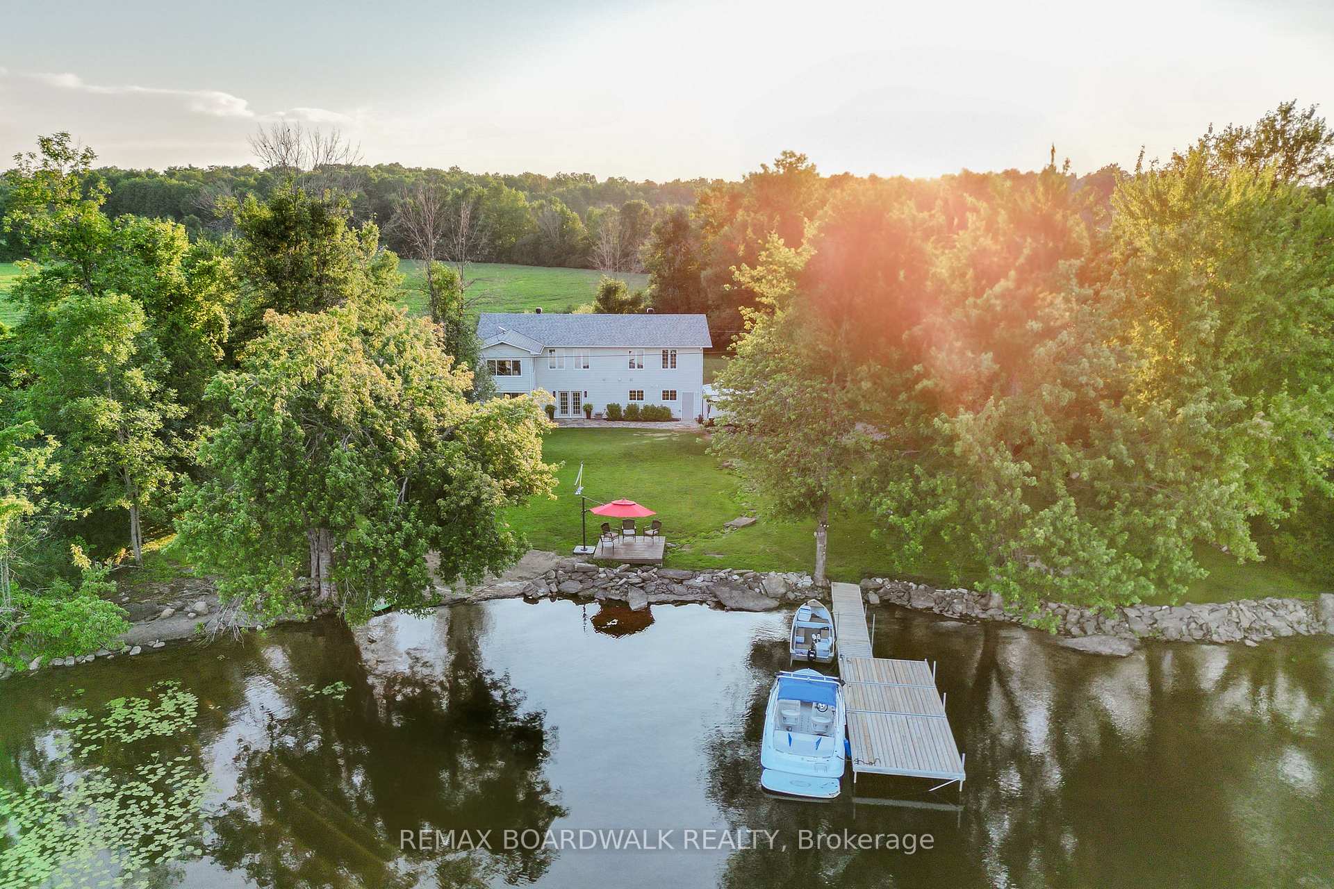 Photo 3 of 100 Mcculloughs Landing, Drummond/North Elmsley, Drummond N Elmsley (Drummond) Twp — HOMEH