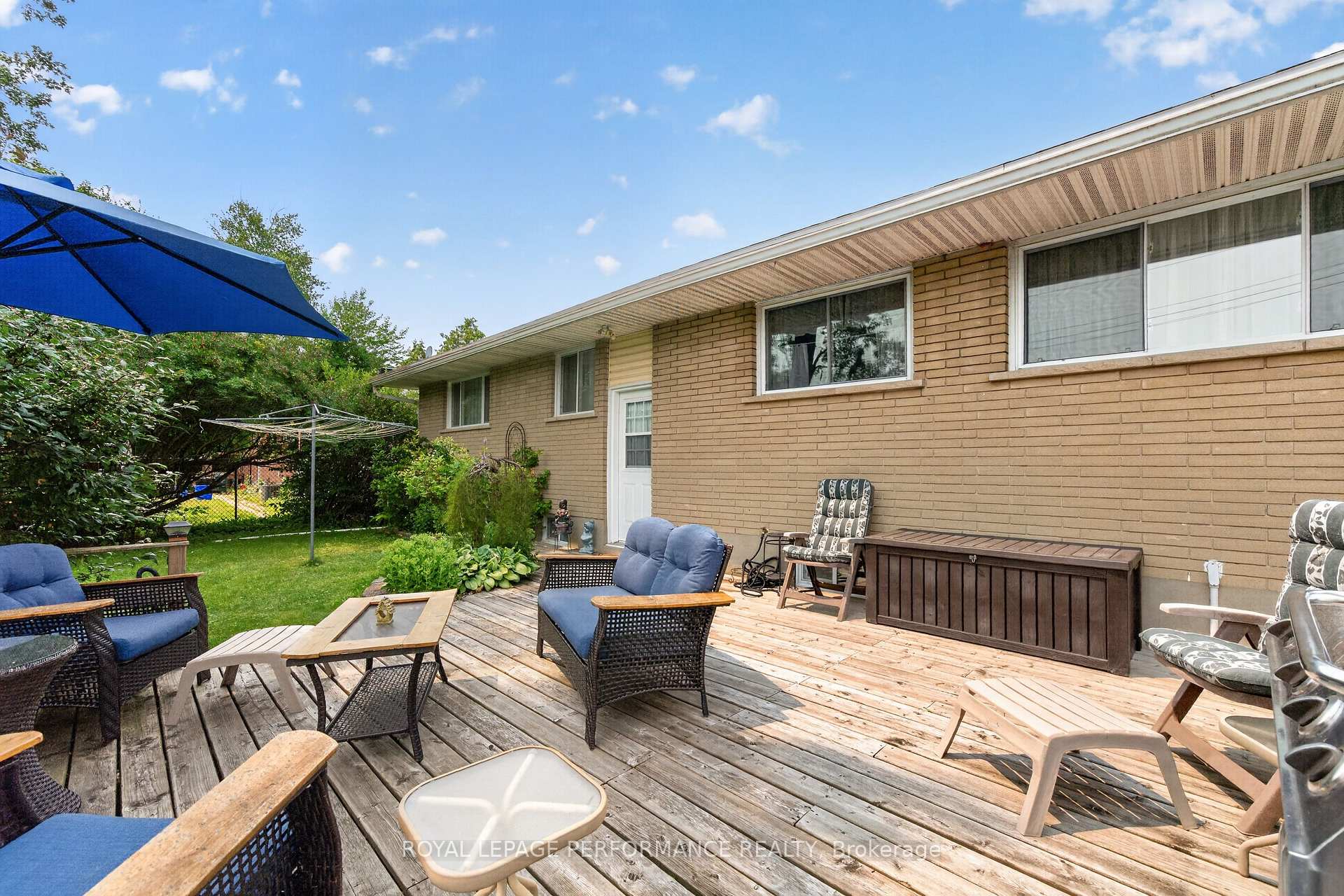 Photo 29 of 27 Ilkley Crescent, Ottawa, Manordale — HOMEH