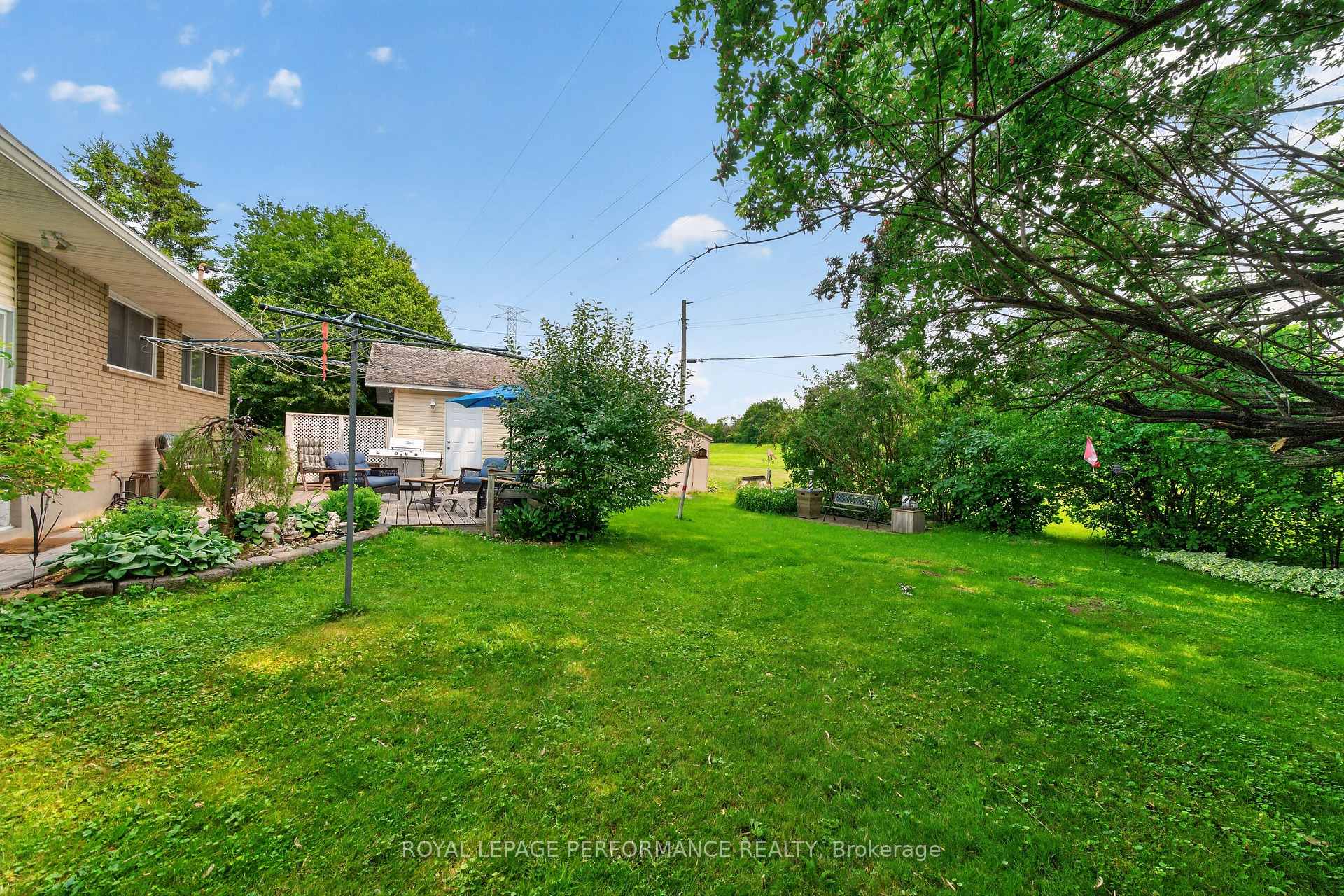 Photo 33 of 27 Ilkley Crescent, Ottawa, Manordale — HOMEH