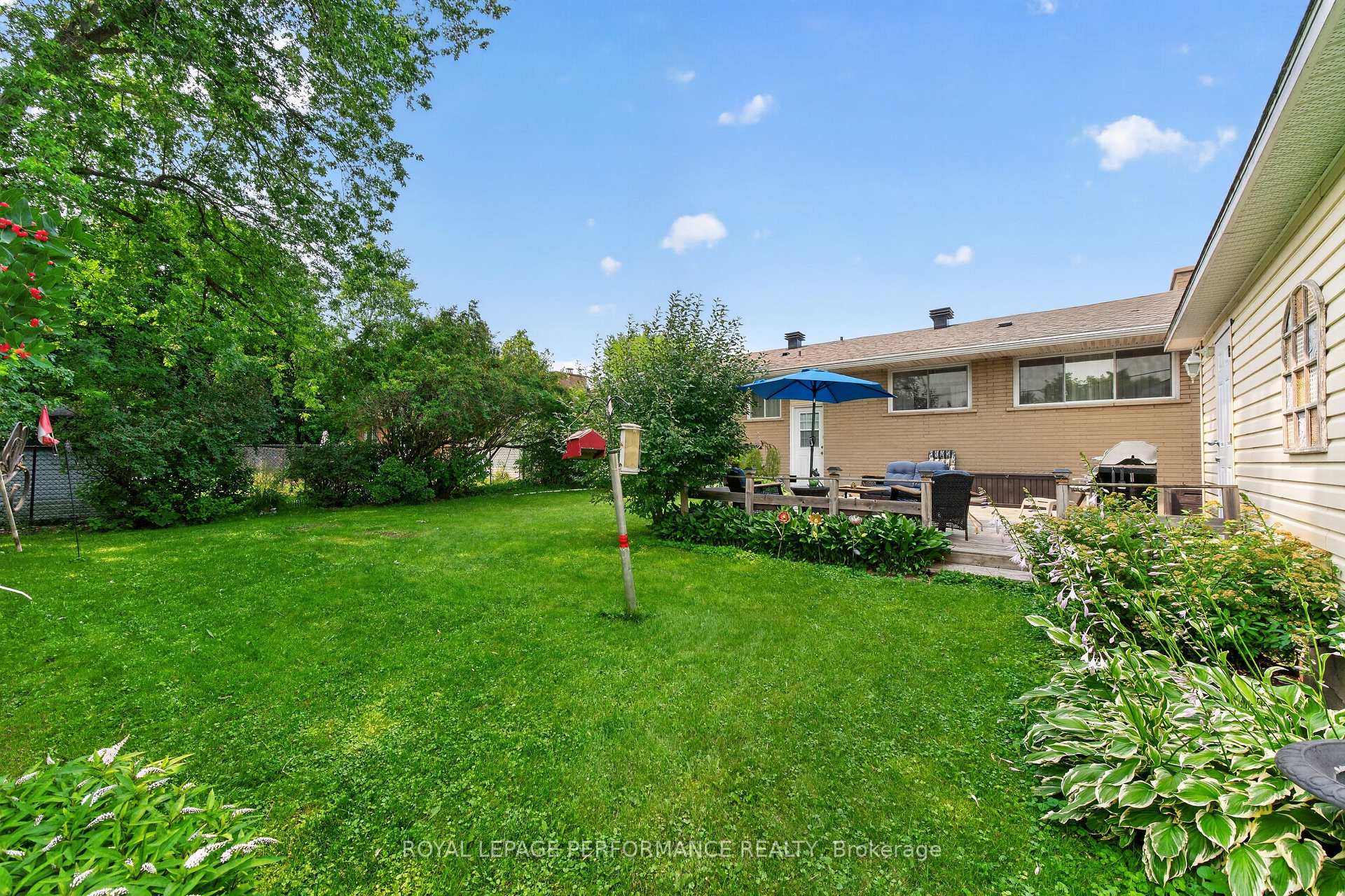 Photo 35 of 27 Ilkley Crescent, Ottawa, Manordale — HOMEH