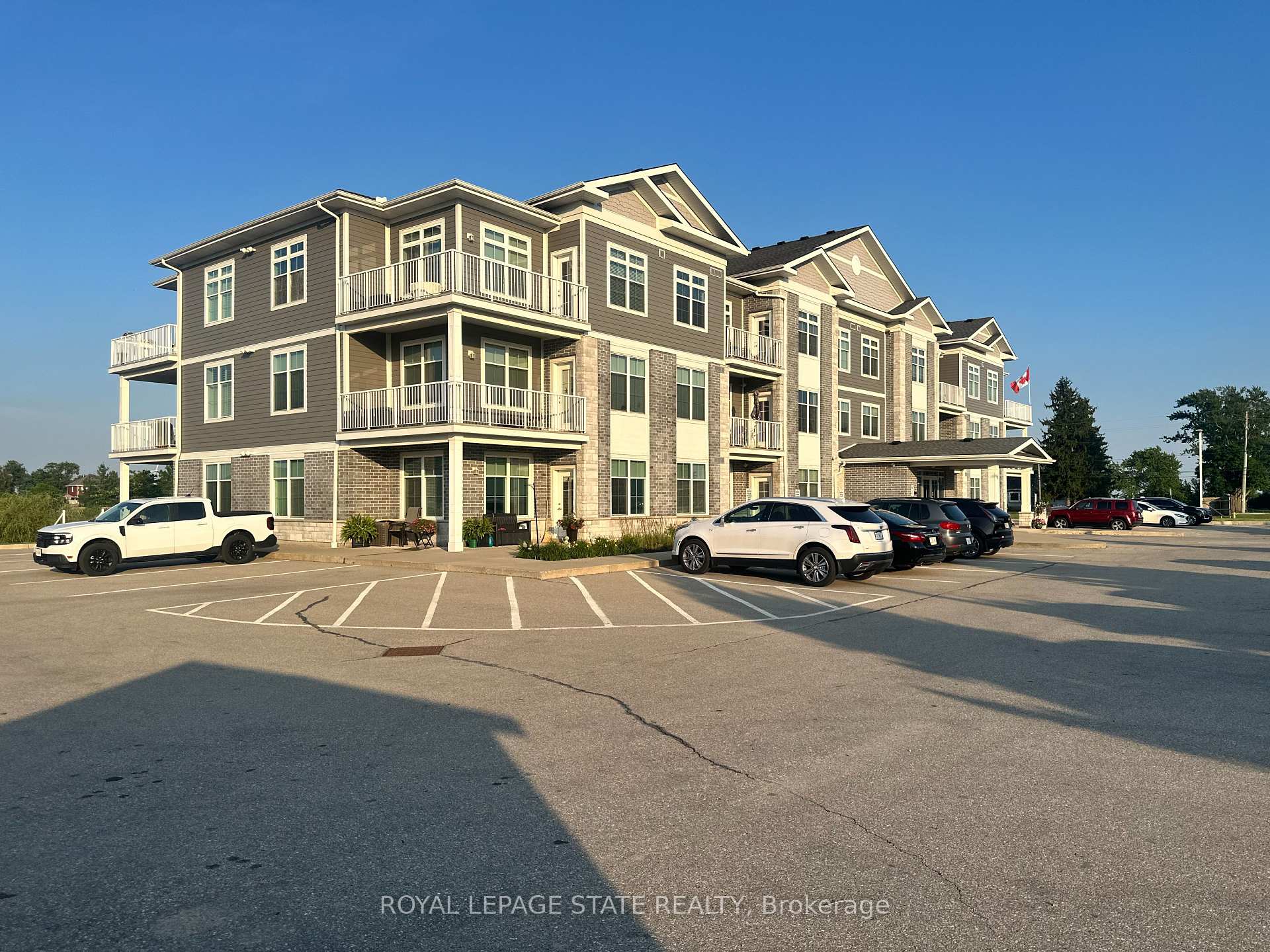 Photo 2 of Unit 307, 14 Saunders Drive, Haldimand — HOMEH