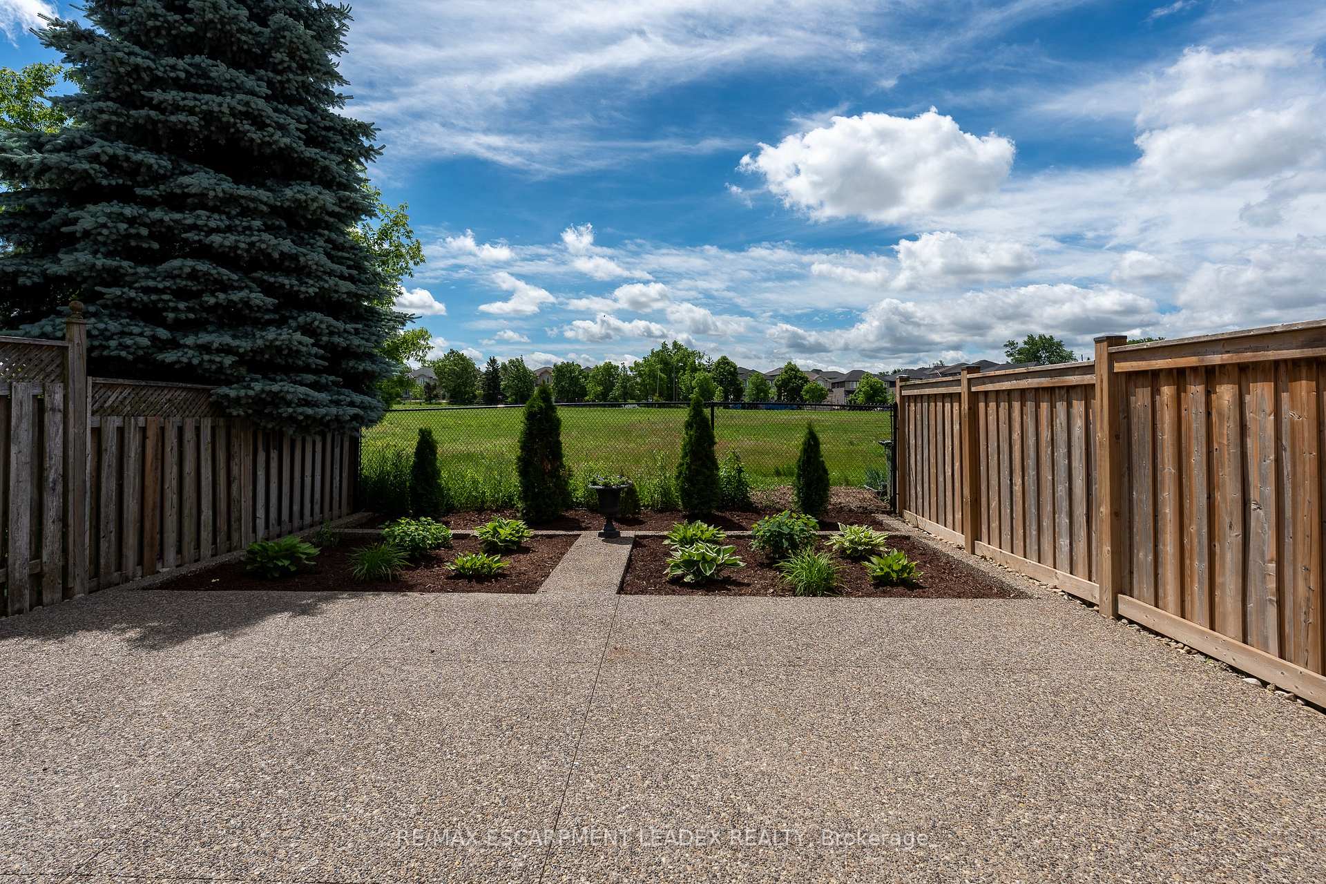 Photo 27 of 26 Olivia Place, Hamilton, Meadowlands — HOMEH