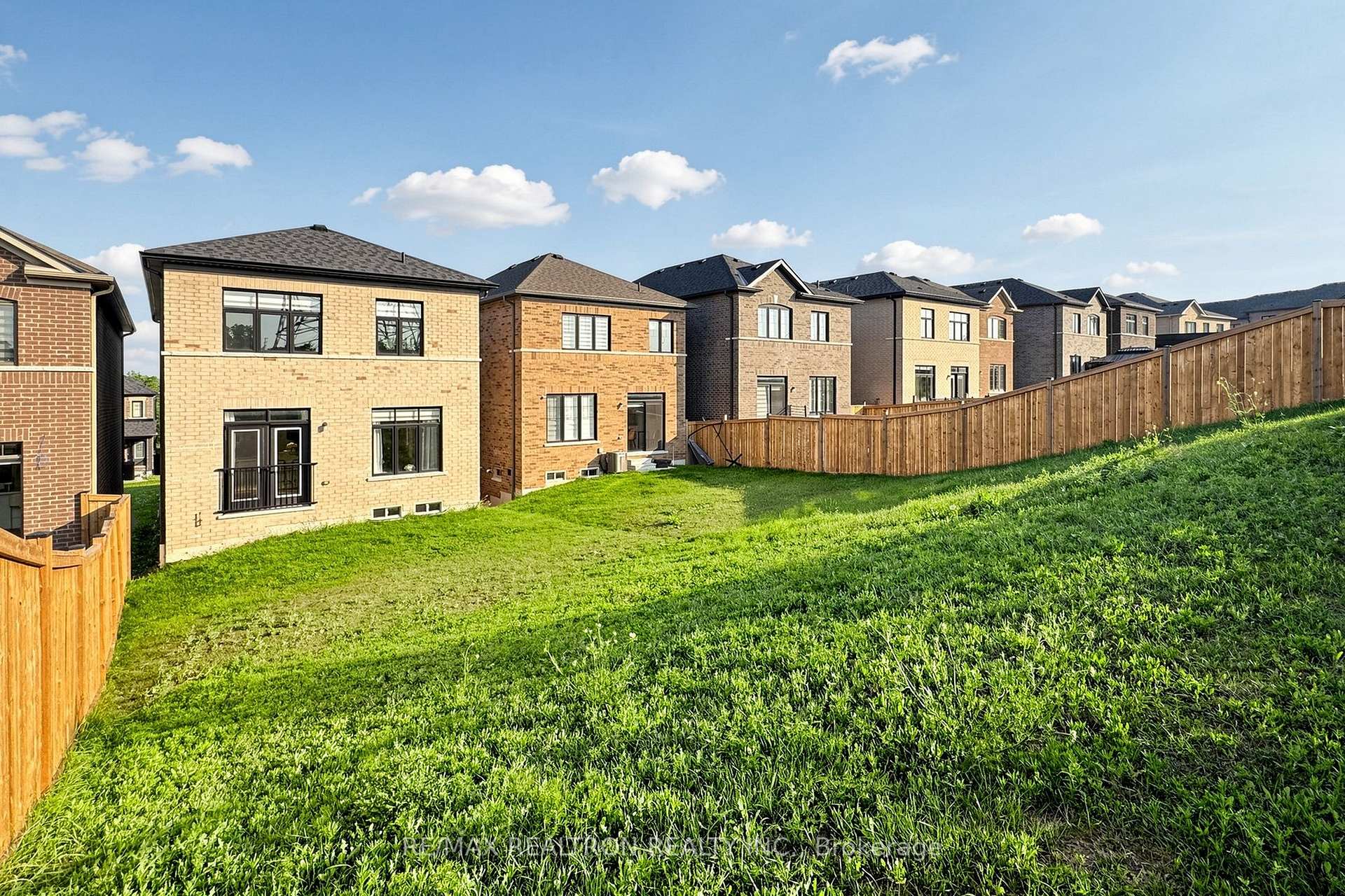 Photo 49 of 1274 Aquarius Trail, Pickering, Rural Pickering — HOMEH