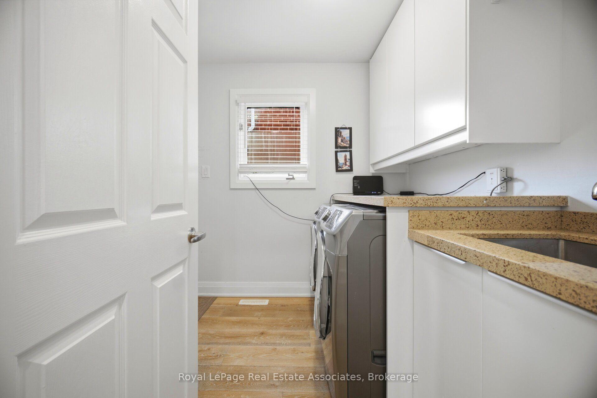Photo 22 of 225 Barber Drive, Halton Hills, Georgetown — HOMEH