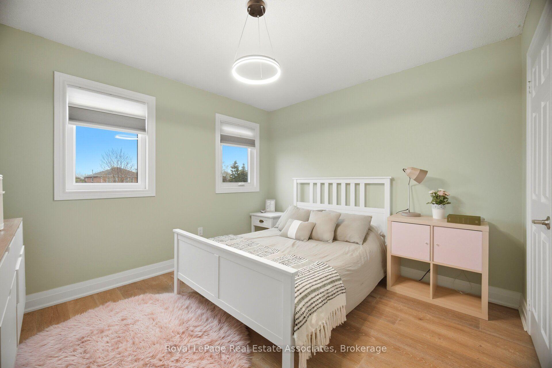 Photo 30 of 225 Barber Drive, Halton Hills, Georgetown — HOMEH