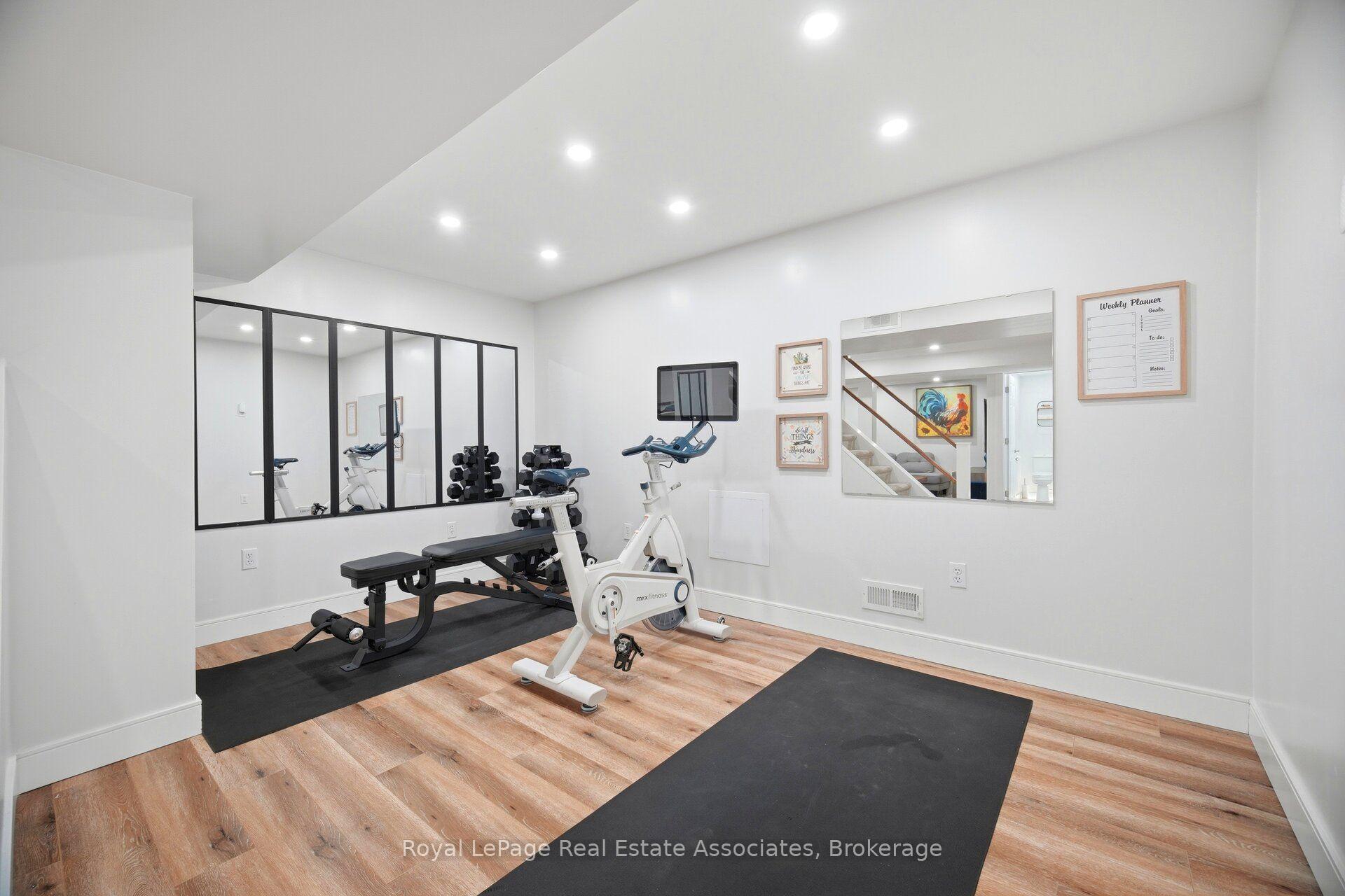 Photo 34 of 225 Barber Drive, Halton Hills, Georgetown — HOMEH