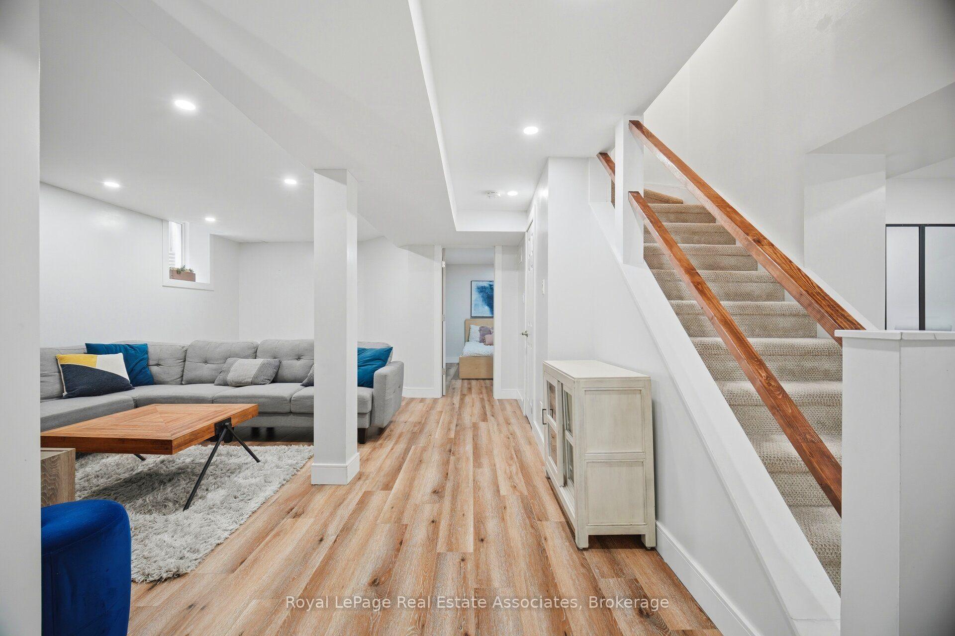 Photo 39 of 225 Barber Drive, Halton Hills, Georgetown — HOMEH