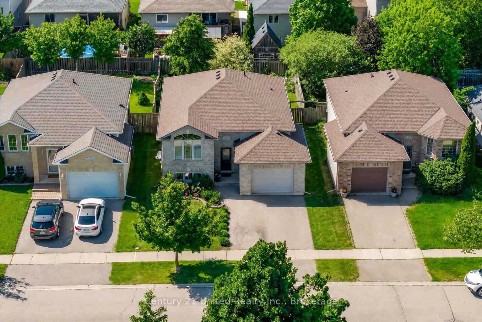 Photo 2 of 120 Donegal Drive, Brantford, West Brant — HOMEH