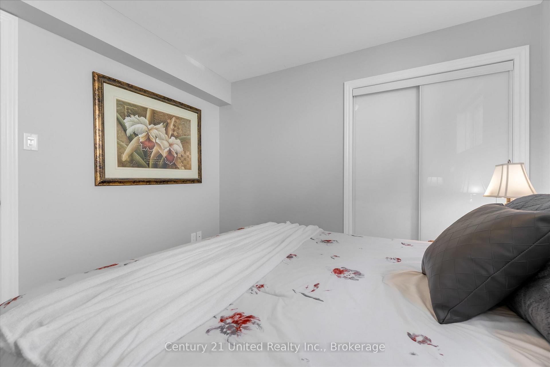 Photo 30 of 120 Donegal Drive, Brantford, West Brant — HOMEH