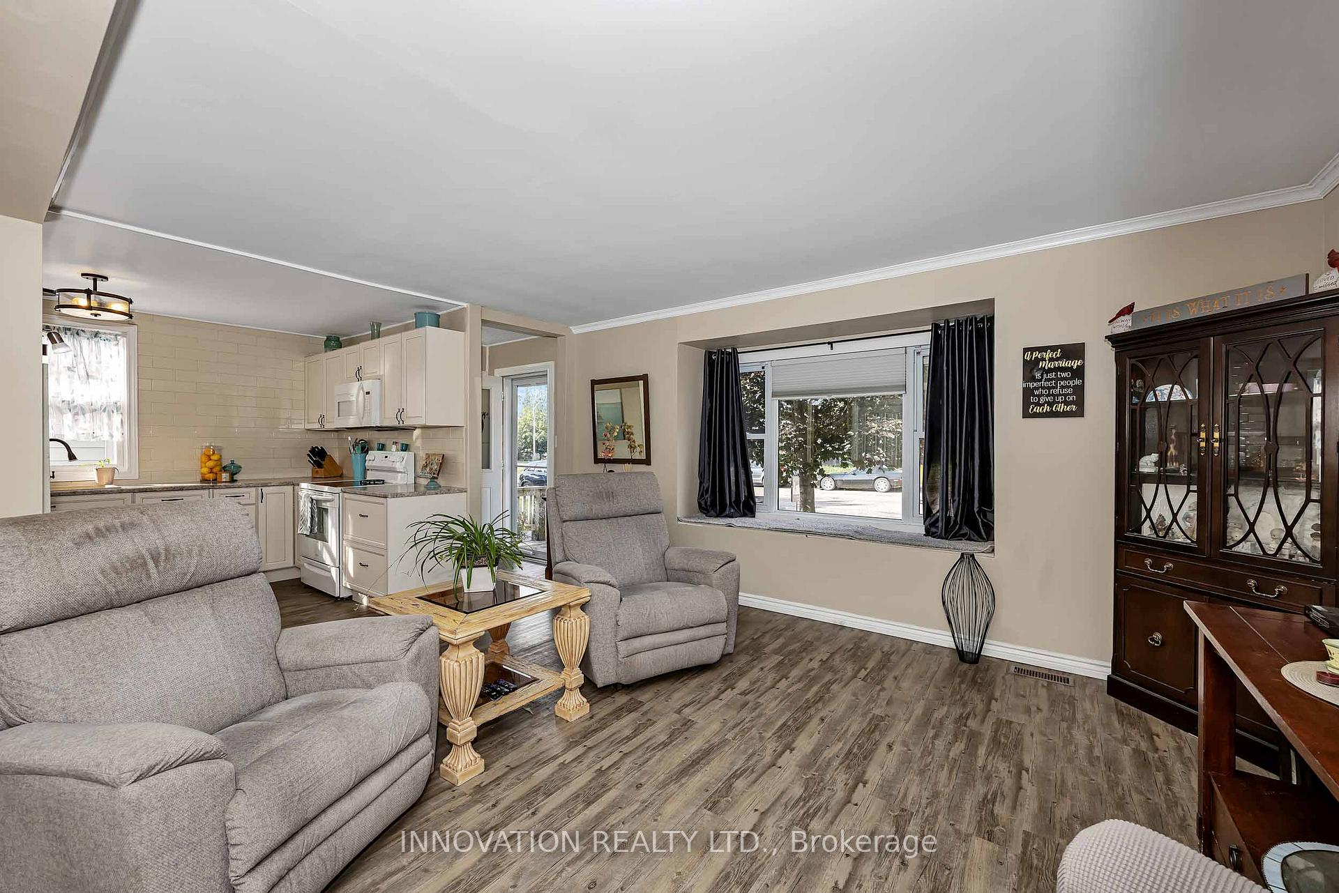 Photo 5 of 144 Francis Street, Renfrew, Renfrew — HOMEH