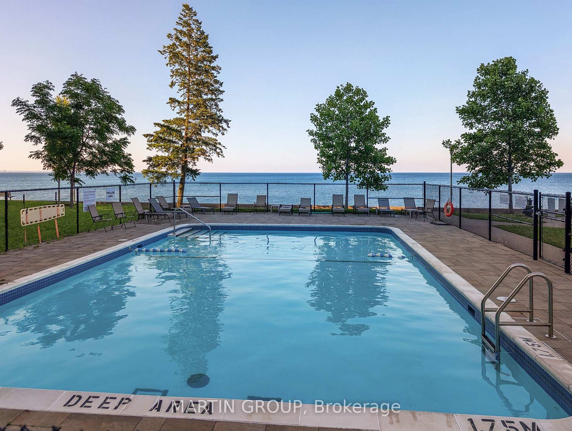 Photo 4 of Unit 1406, 500 Green Road, Hamilton, Lakeshore — HOMEH