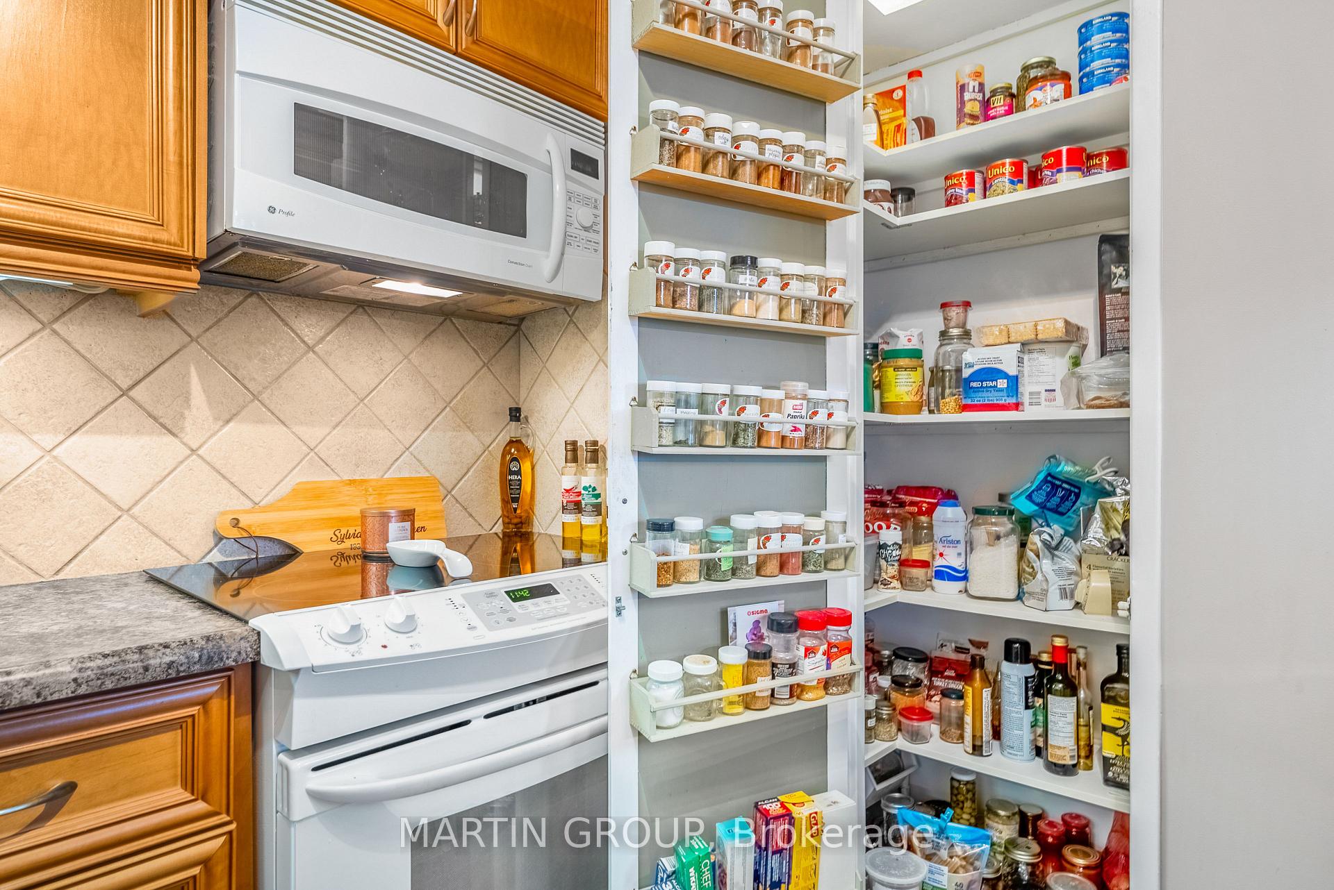 Photo 17 of Unit 1406, 500 Green Road, Hamilton, Lakeshore — HOMEH