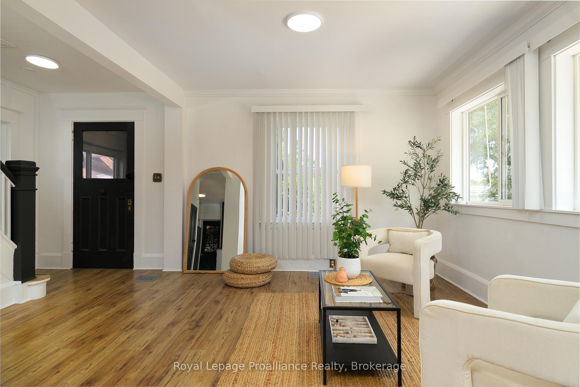 Photo 5 of 83 Moira Street E, Belleville, Belleville Ward — HOMEH