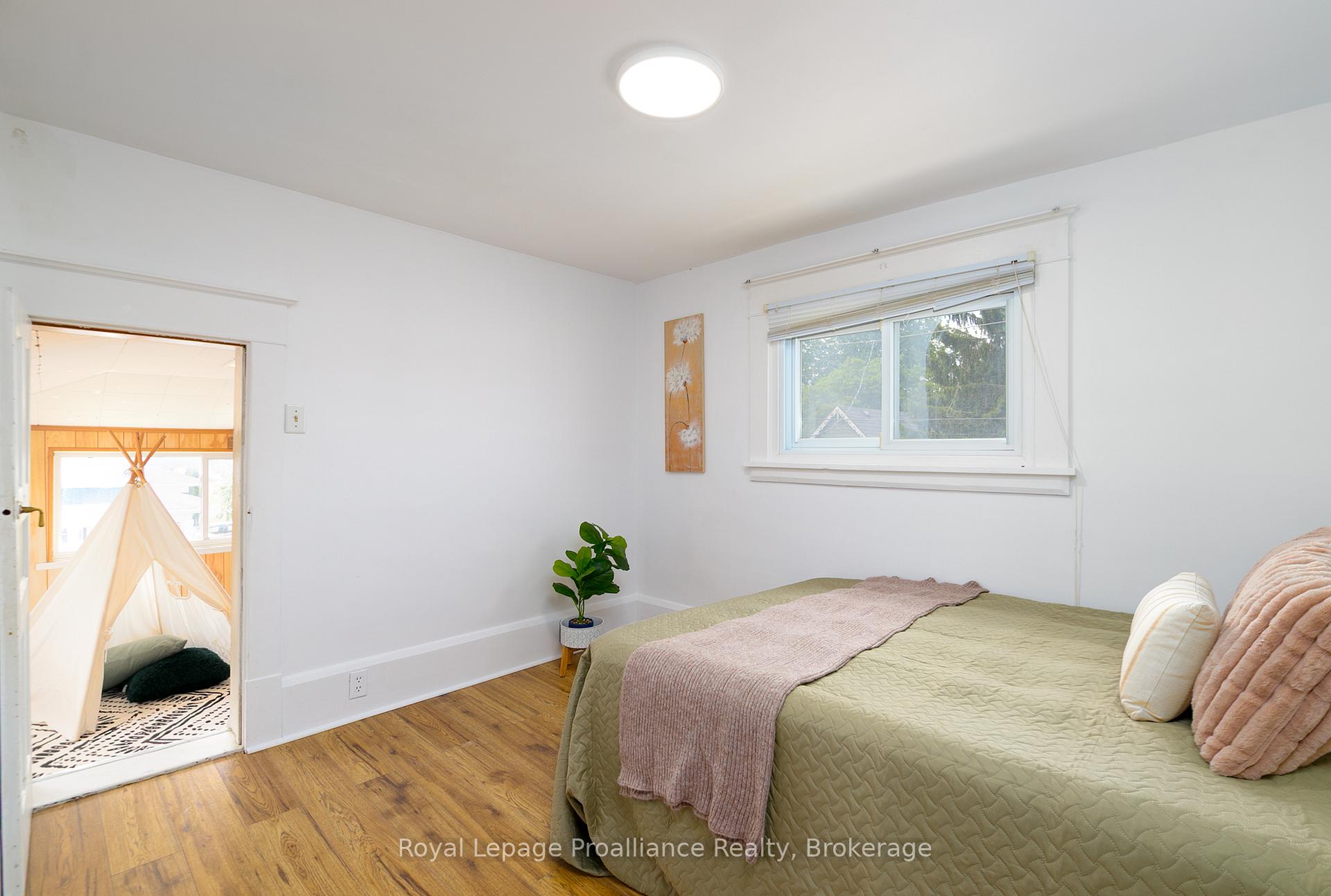 Photo 17 of 83 Moira Street E, Belleville, Belleville Ward — HOMEH
