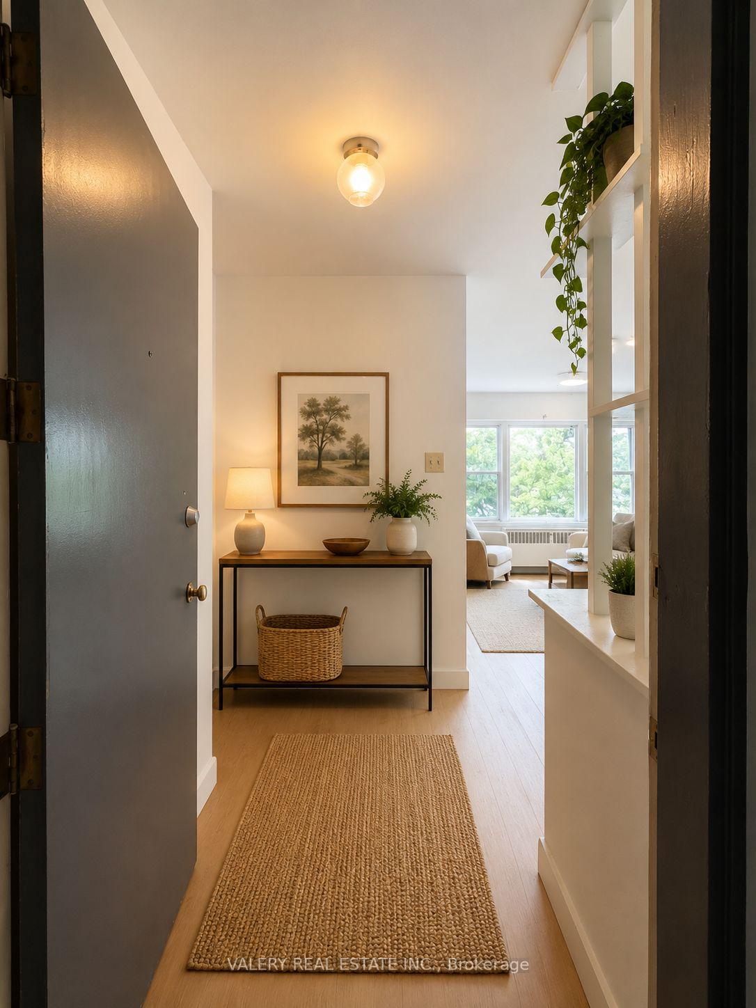 Photo 2 of Unit 20, 917 Hamilton Road, London, East M — HOMEH